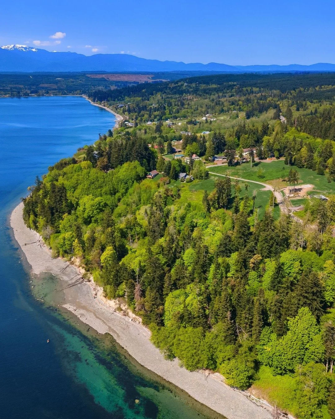 ✨ Discover a rare Port Ludlow retreat at 131 Linda View Dr, a spectacular 13.5-acre waterfront property with 700 feet of pristine shoreline. Nestled in lush forest yet dotted with sun-drenched meadows, the land offers panoramic views of Hood Canal an