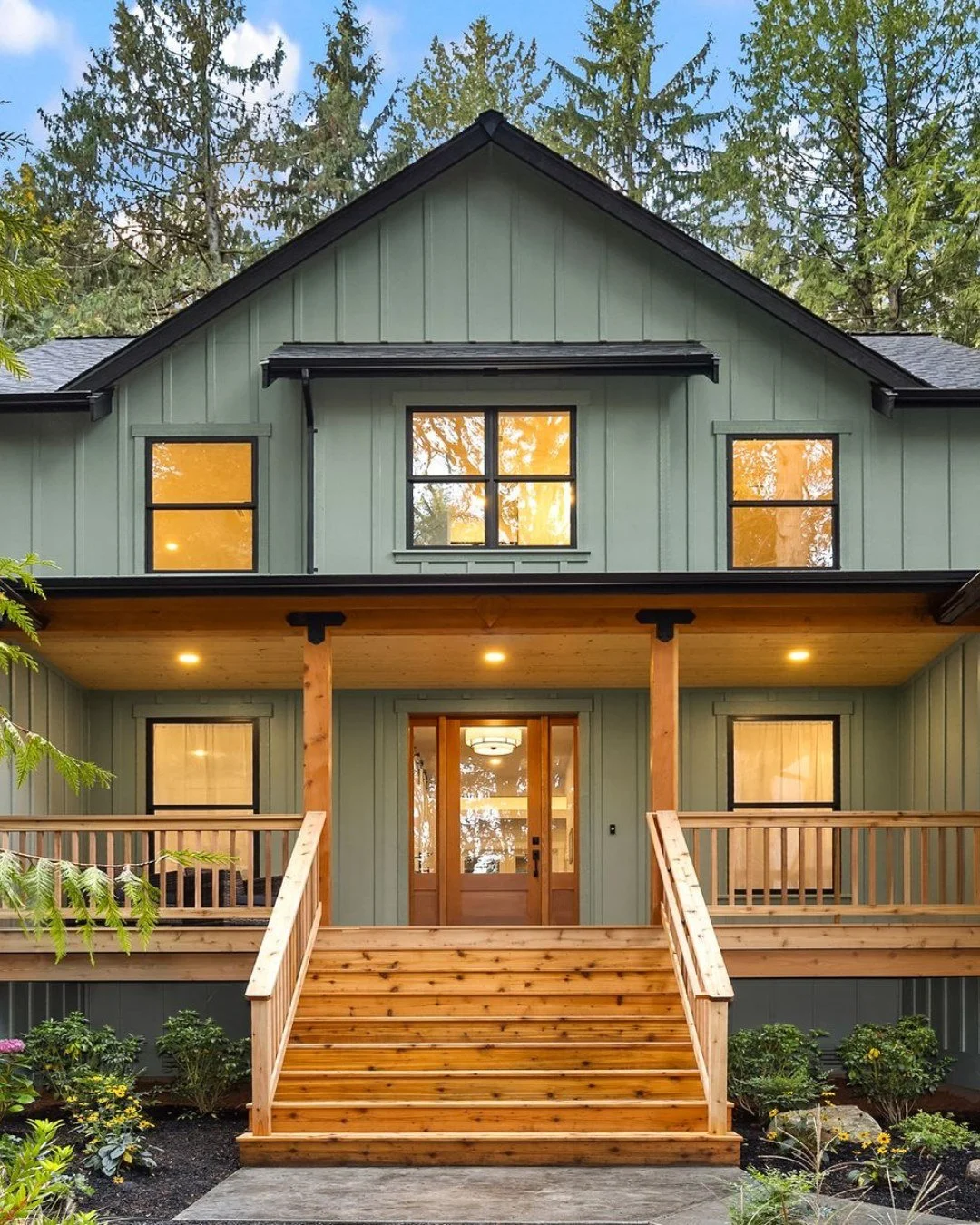 ✨ Modern luxury in a forested sanctuary.

Set on 2.5 private acres in Port Madison, this 4-bedroom, 3.25-bath home features soaring 2-story living spaces opening to a covered patio with a dual-sided fireplace. The chef&rsquo;s kitchen offers Thermado