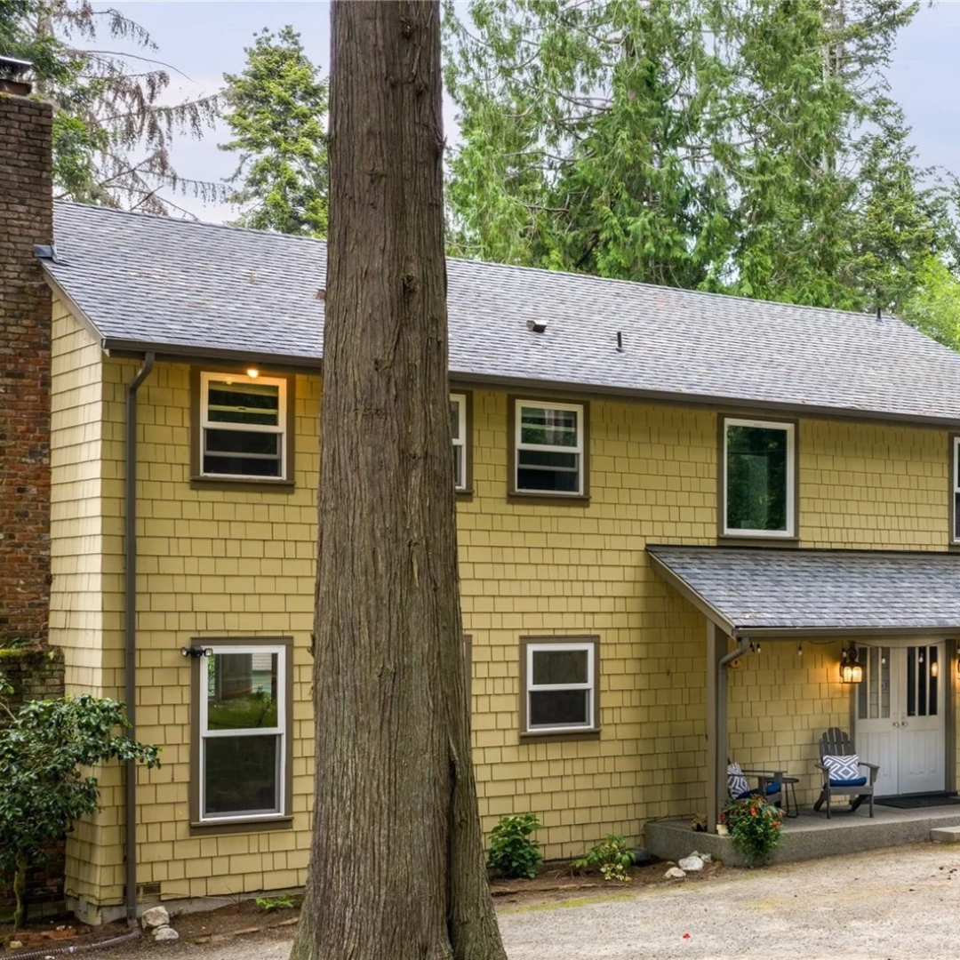 Northwest Living - $1,060,000