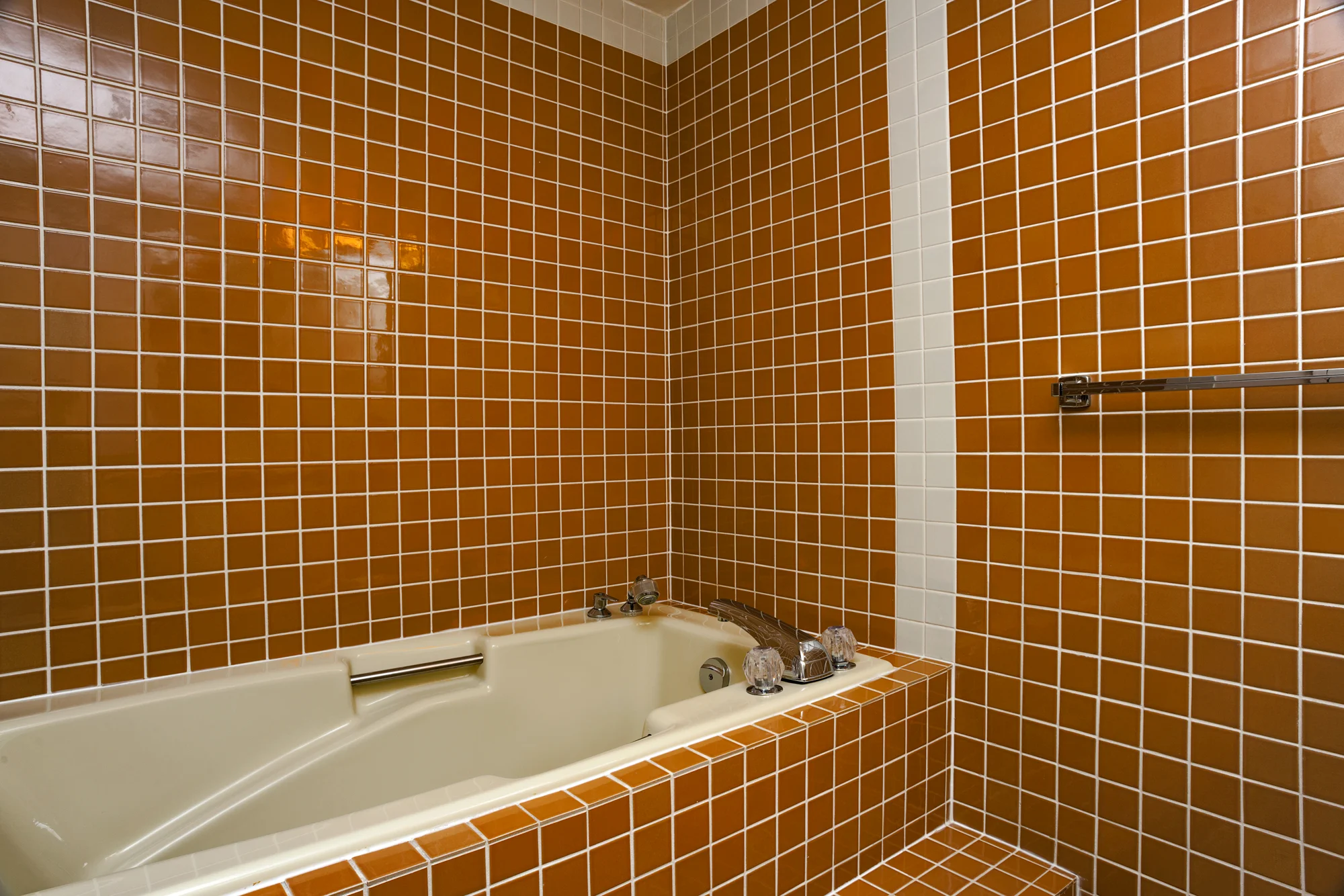 Bathroom_2.jpg