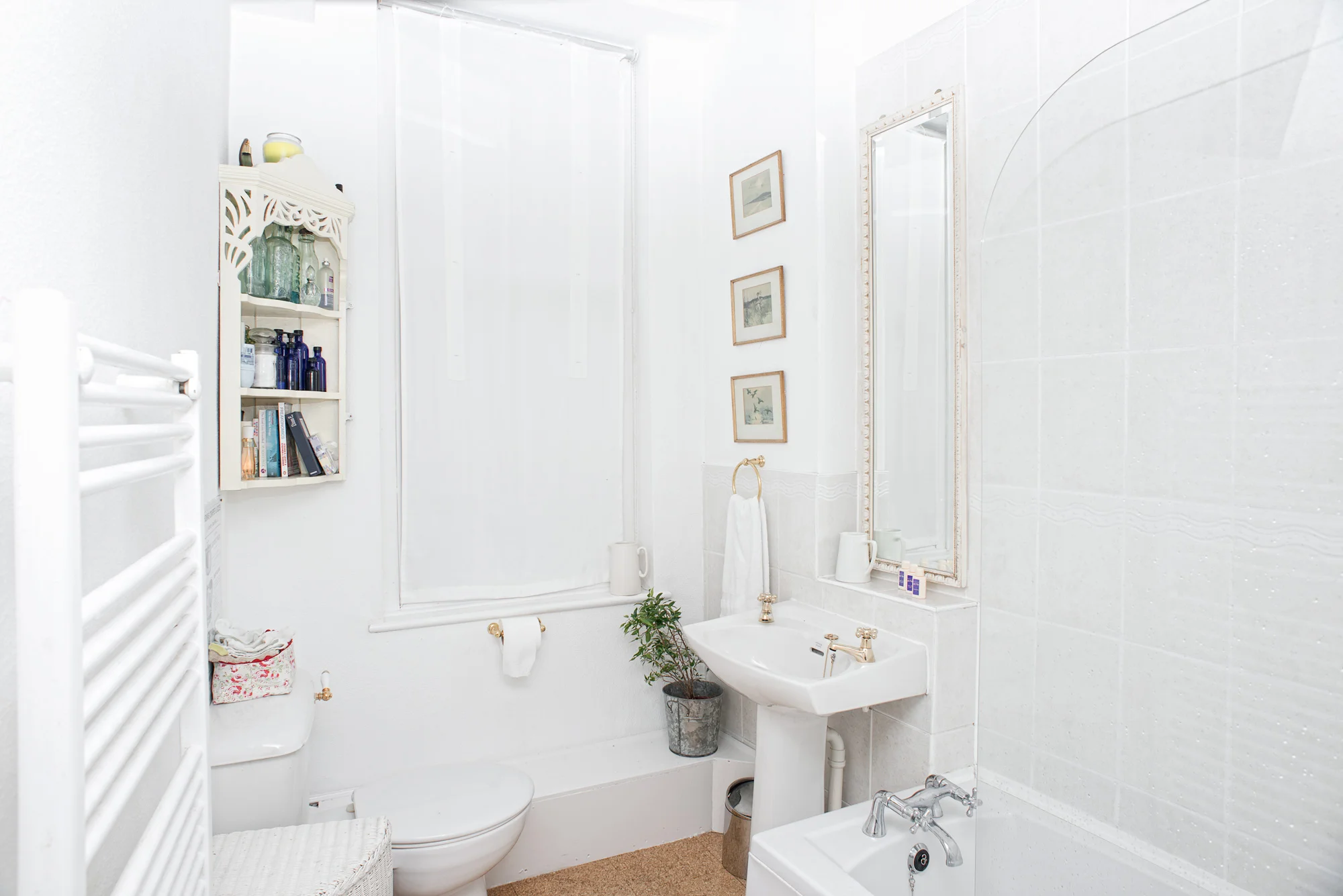 BathroomBigger.jpg