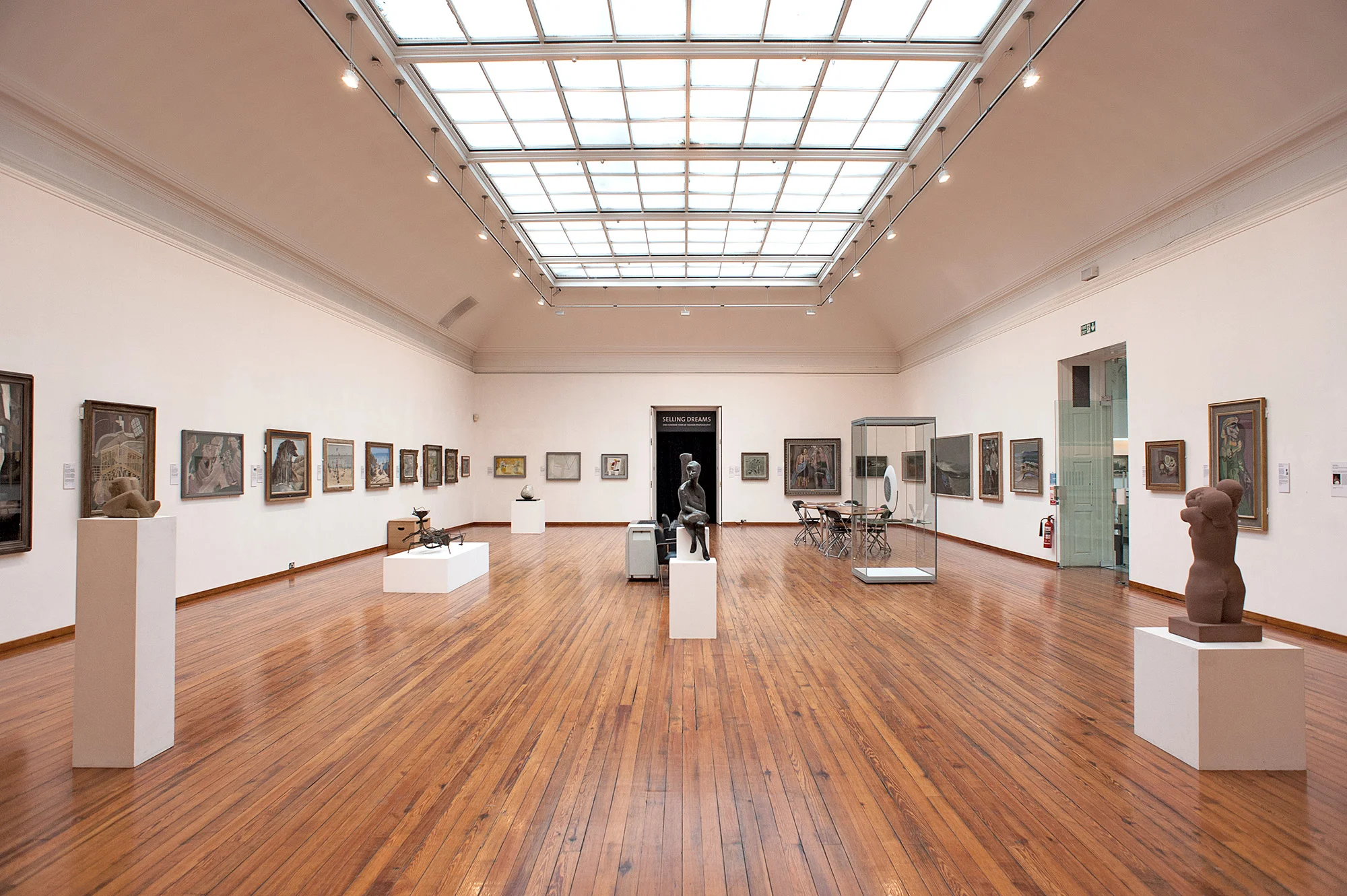 gallery_interior.jpg