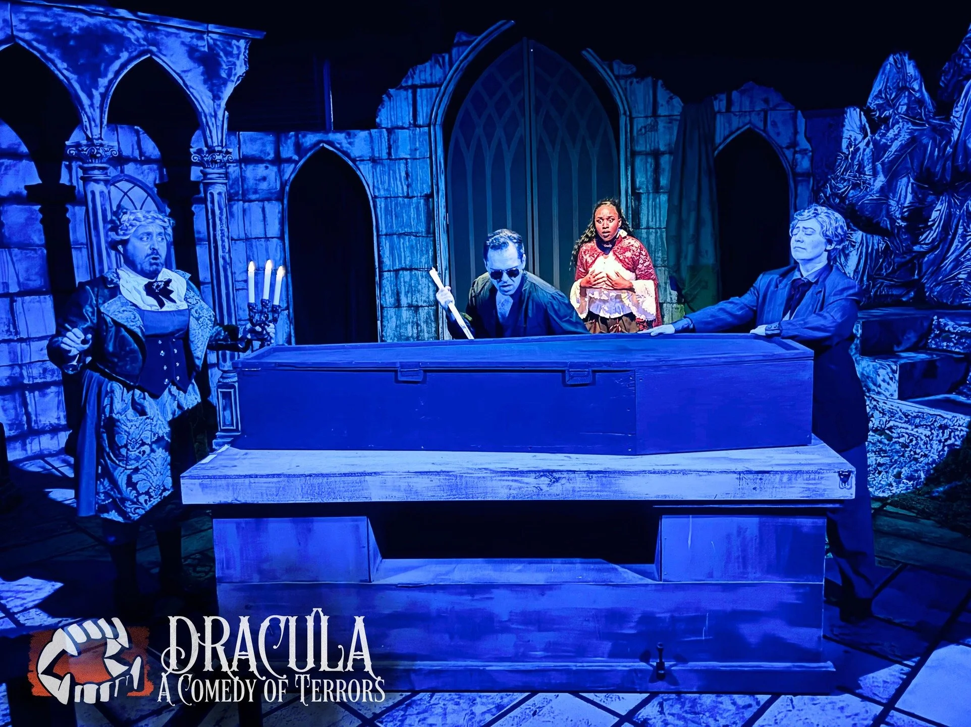 Here's your first freaky look 👀 at DRACULA: A COMEDY OF TERRORS, opening this weekend at The Empty Space and playing thru Halloween (well... the day after)!

🦇 DRACULA: A COMEDY OF TERRORS
📆 October 17, 18, 24, 25, 31, November 1 @ 8pm; October 26