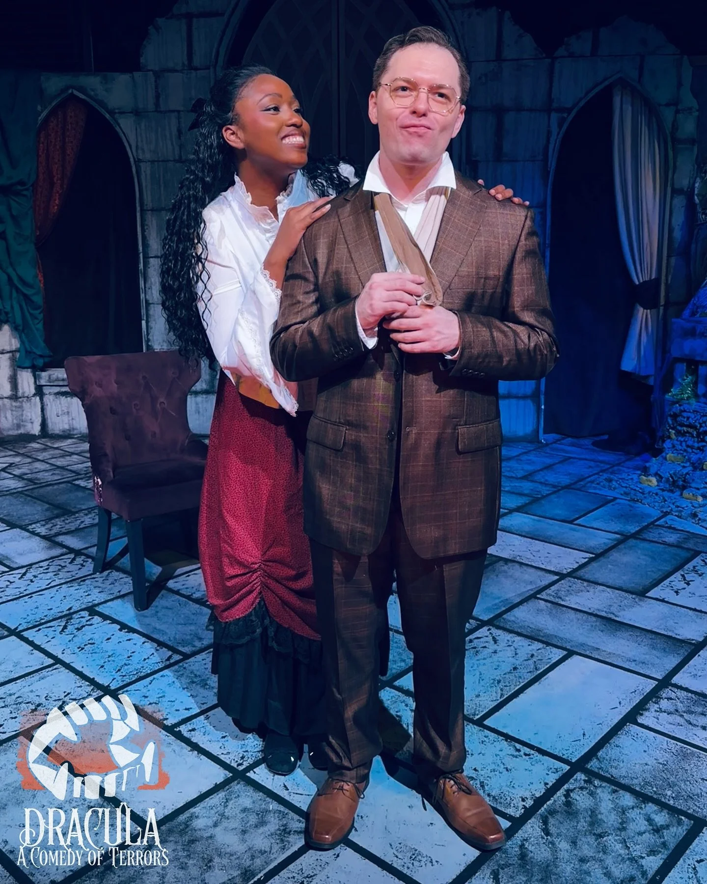 Get a handle on your chronic vertigo and digestive issues and get down to DRACULA: A COMEDY OF TERRORS tonight at 8pm! 

Tickets available at esonline.org or grab a rush seat at the door! 🤓
