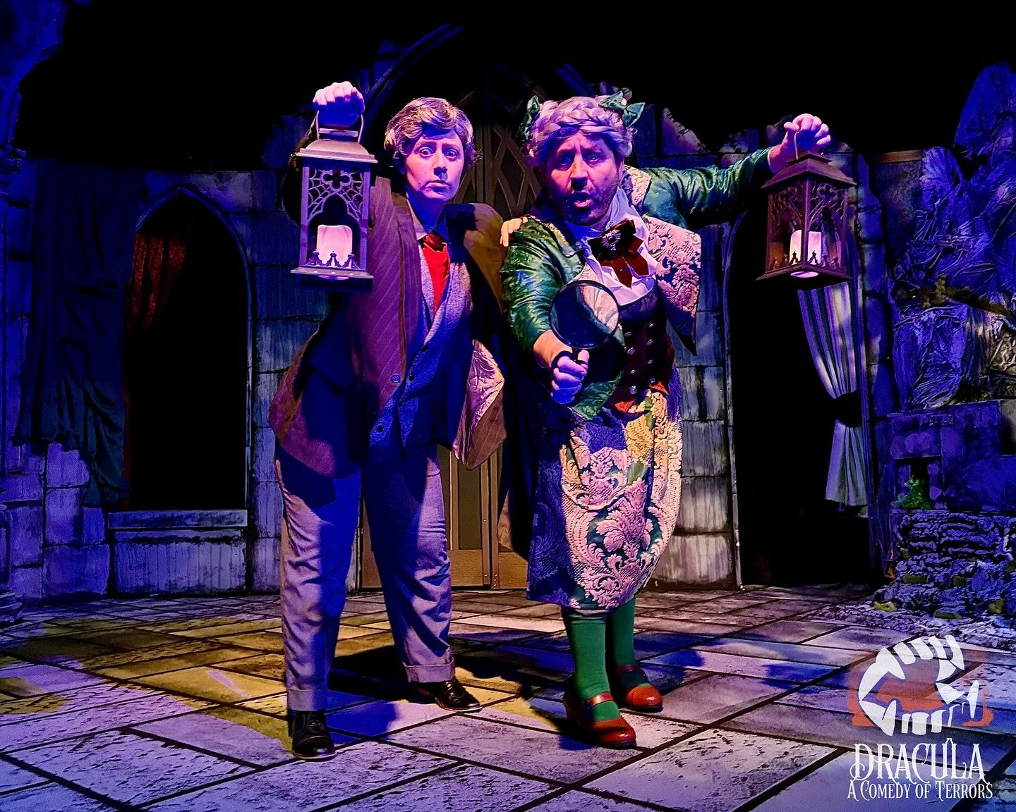 If you&rsquo;re looking for a show that bites, you&rsquo;ve come to the right place. 😏

DRACULA&rsquo;S back this Friday, Saturday, and Sunday. Get your tickets now at esonline.org. 👻
