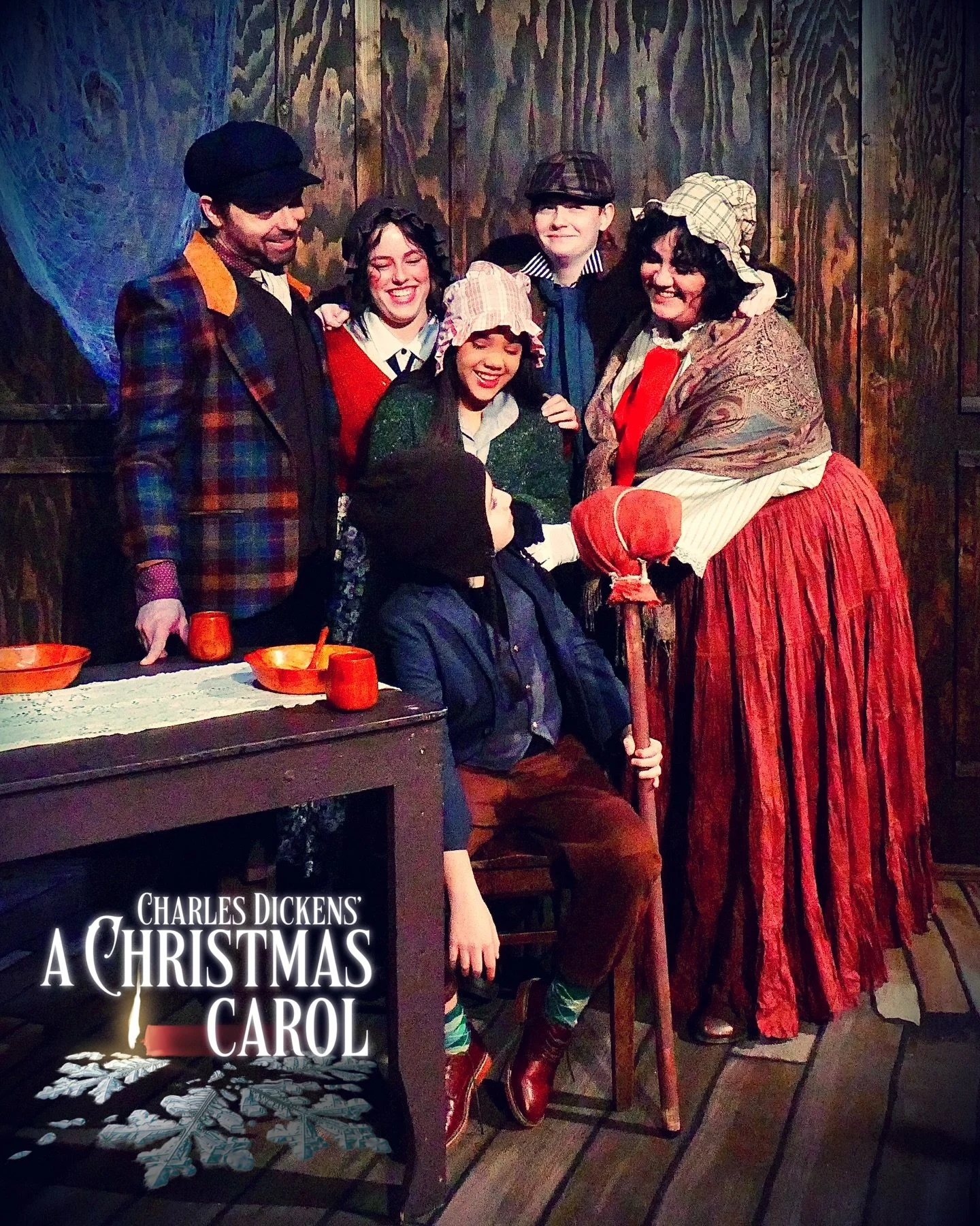 Keeping up with the Cratchit&rsquo;s. 🍗

🕯️ A CHRISTMAS CAROL
📆 December 5, 6, 12, 13, 18, 19, &amp; 20 @ 8:00pm and December 14 &amp; 21 @ 2:00pm
🎟️ $75 VIP, $25 General, $20 Student/Seniors
🌐 www.esonline.org