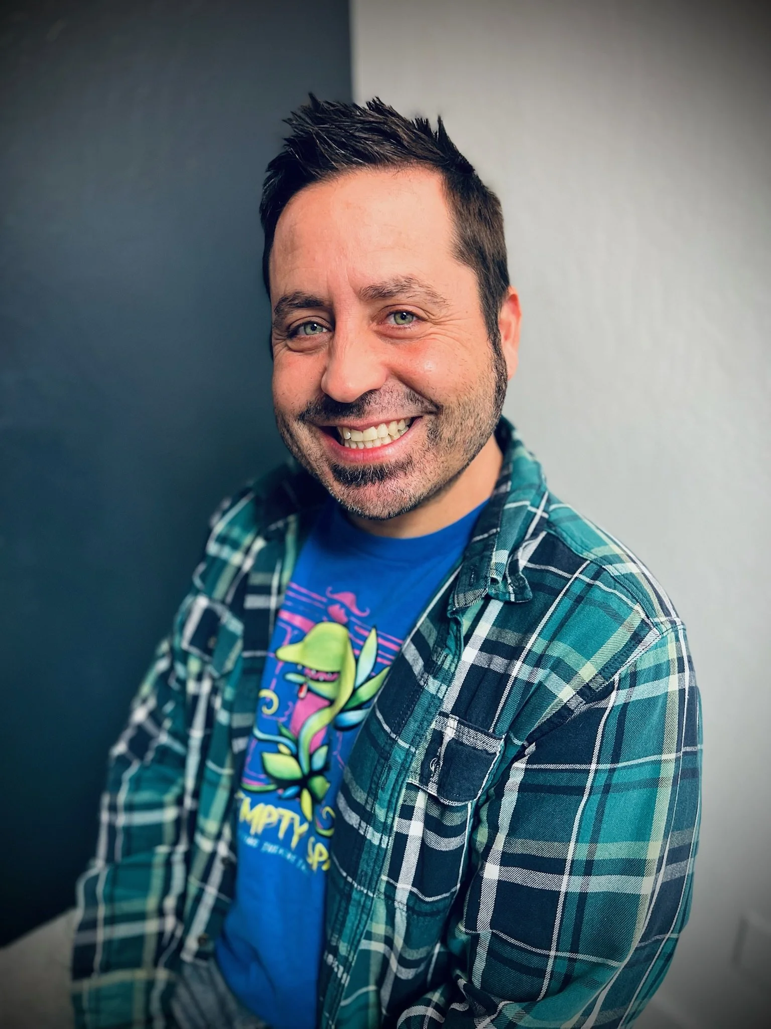 Jesus Fidel, Scenic &amp; Costume Design