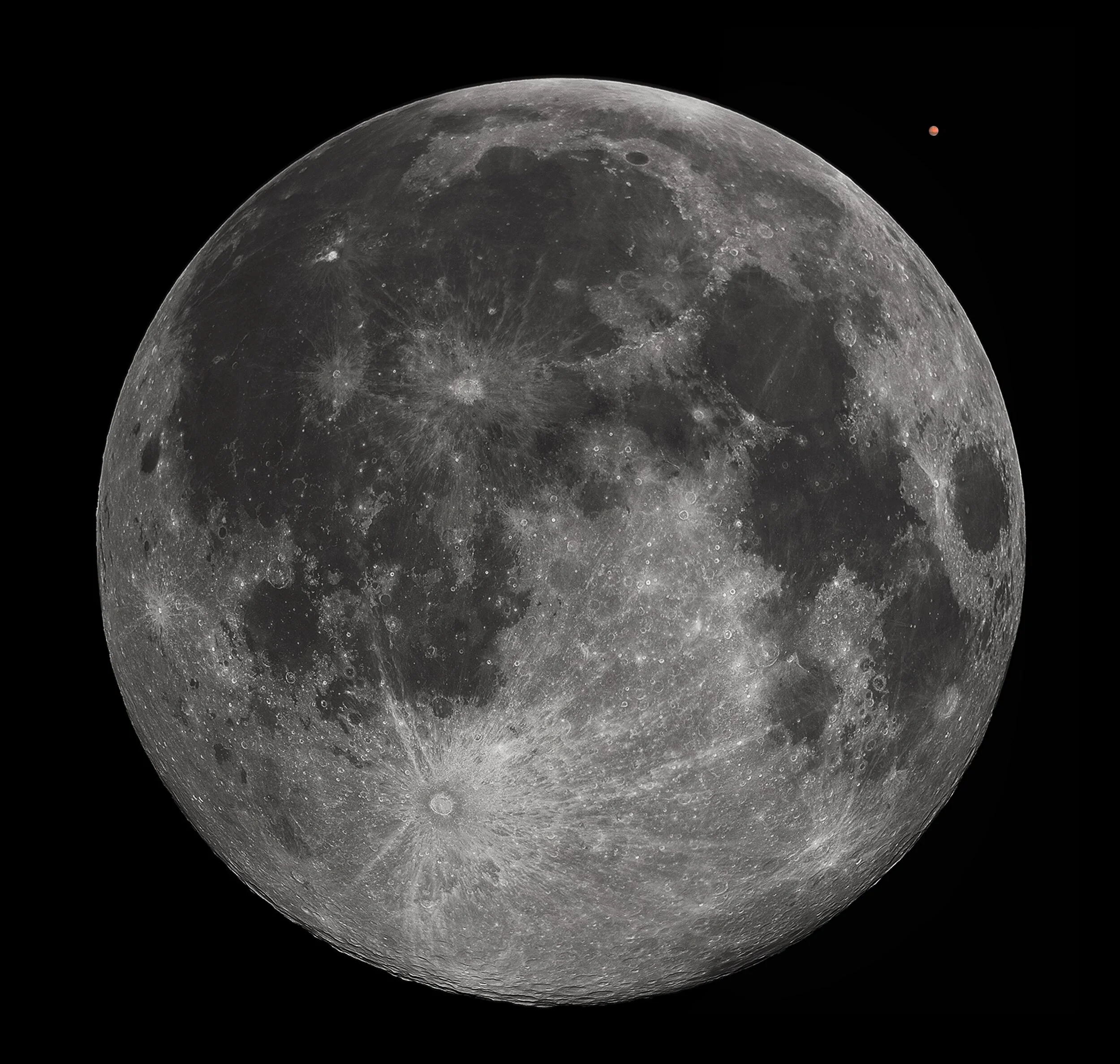 No, this August, Mars will not appear as big as the full moon in Earth's sky... Part 2!