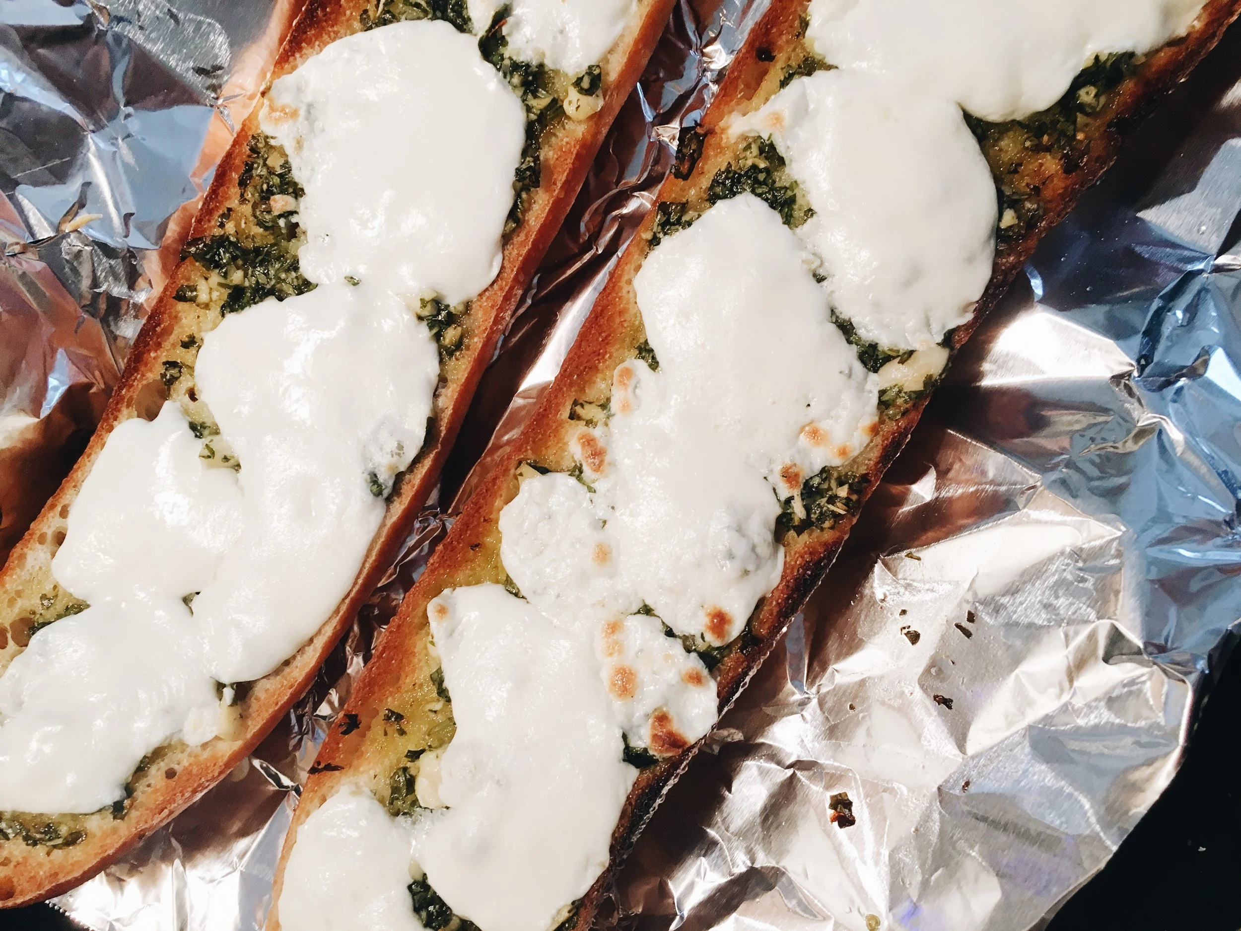 Easy AF Garlic Bread