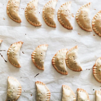 Buenas Products Page_Empanadas.jpg