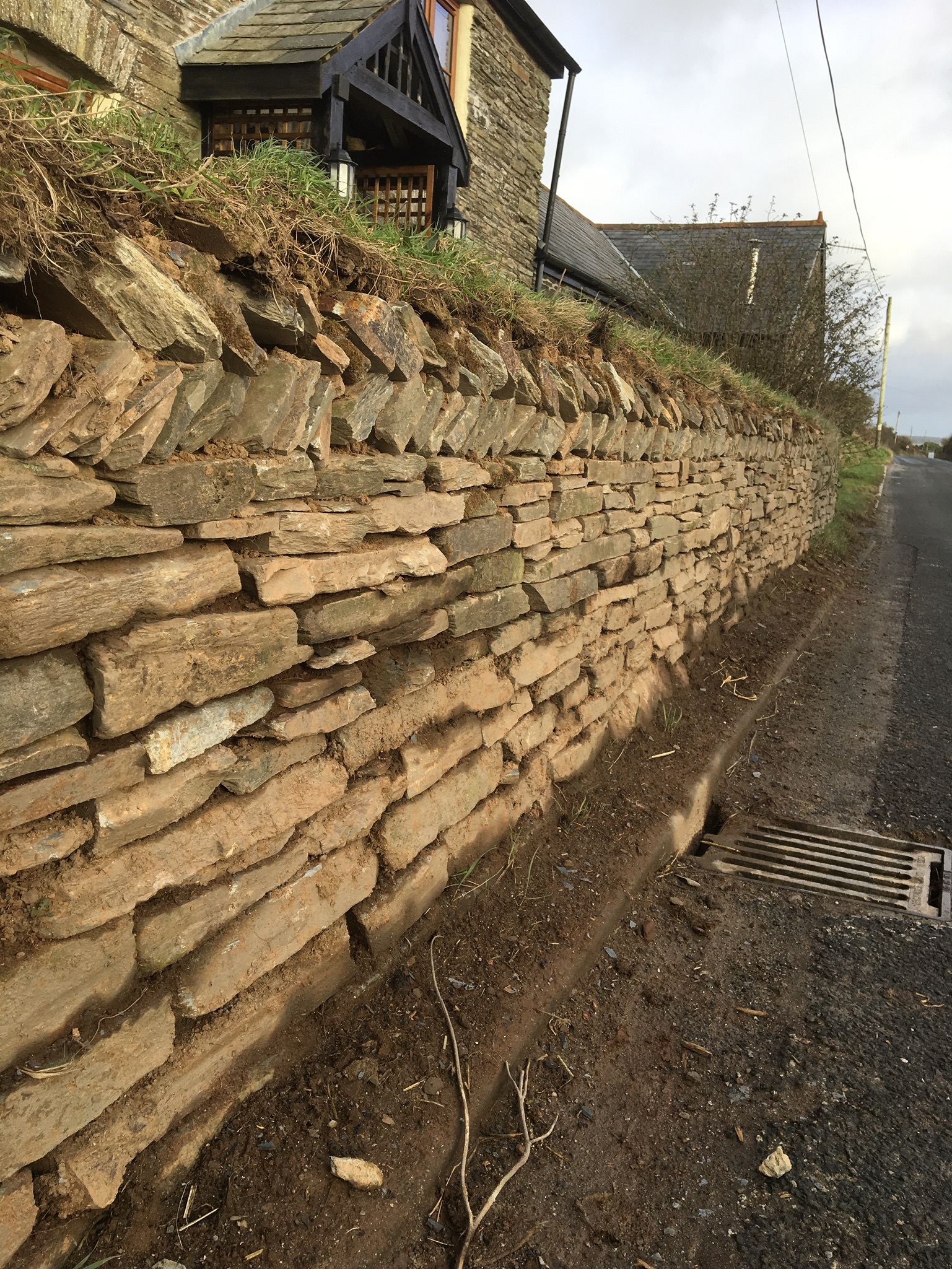 Rebuild of wall in slate