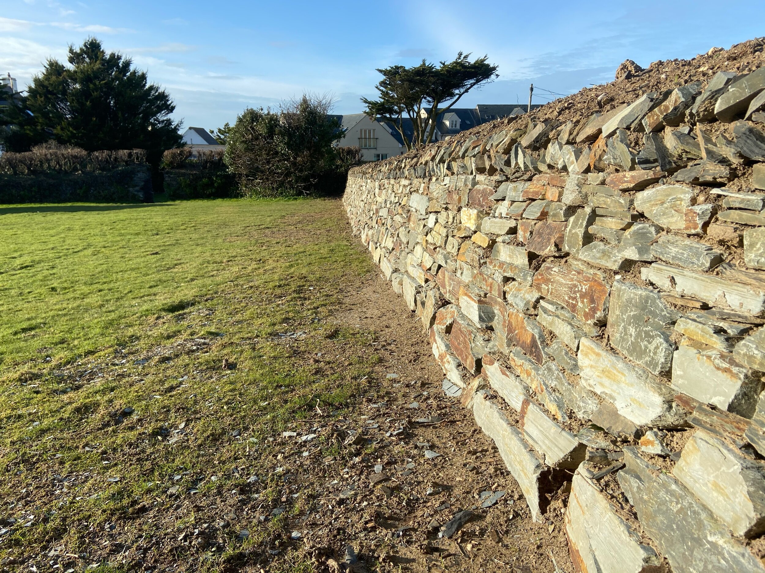Profile view of wall