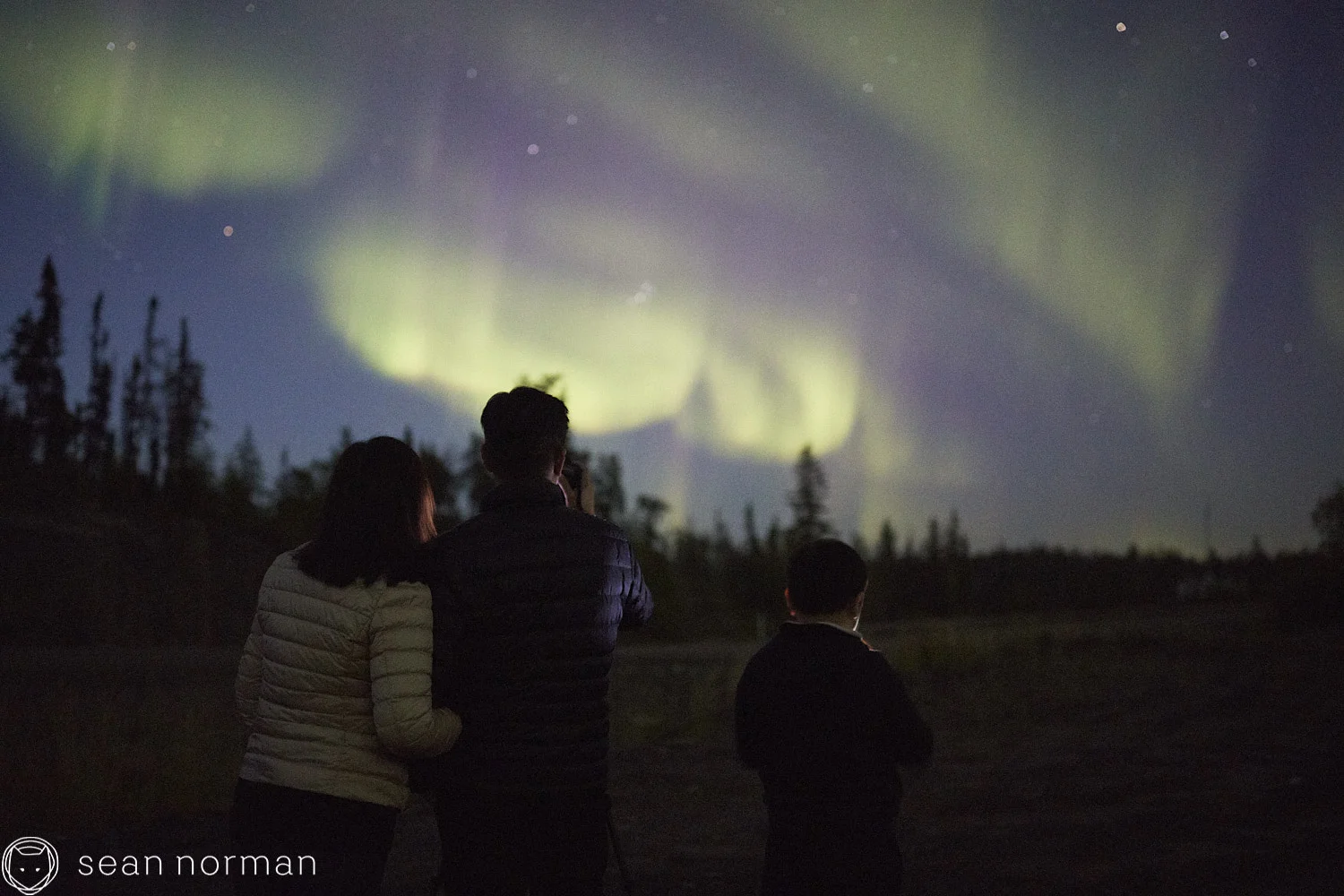 Yellowknife Aurora Guide - Northern Lights Tour - 03.jpg