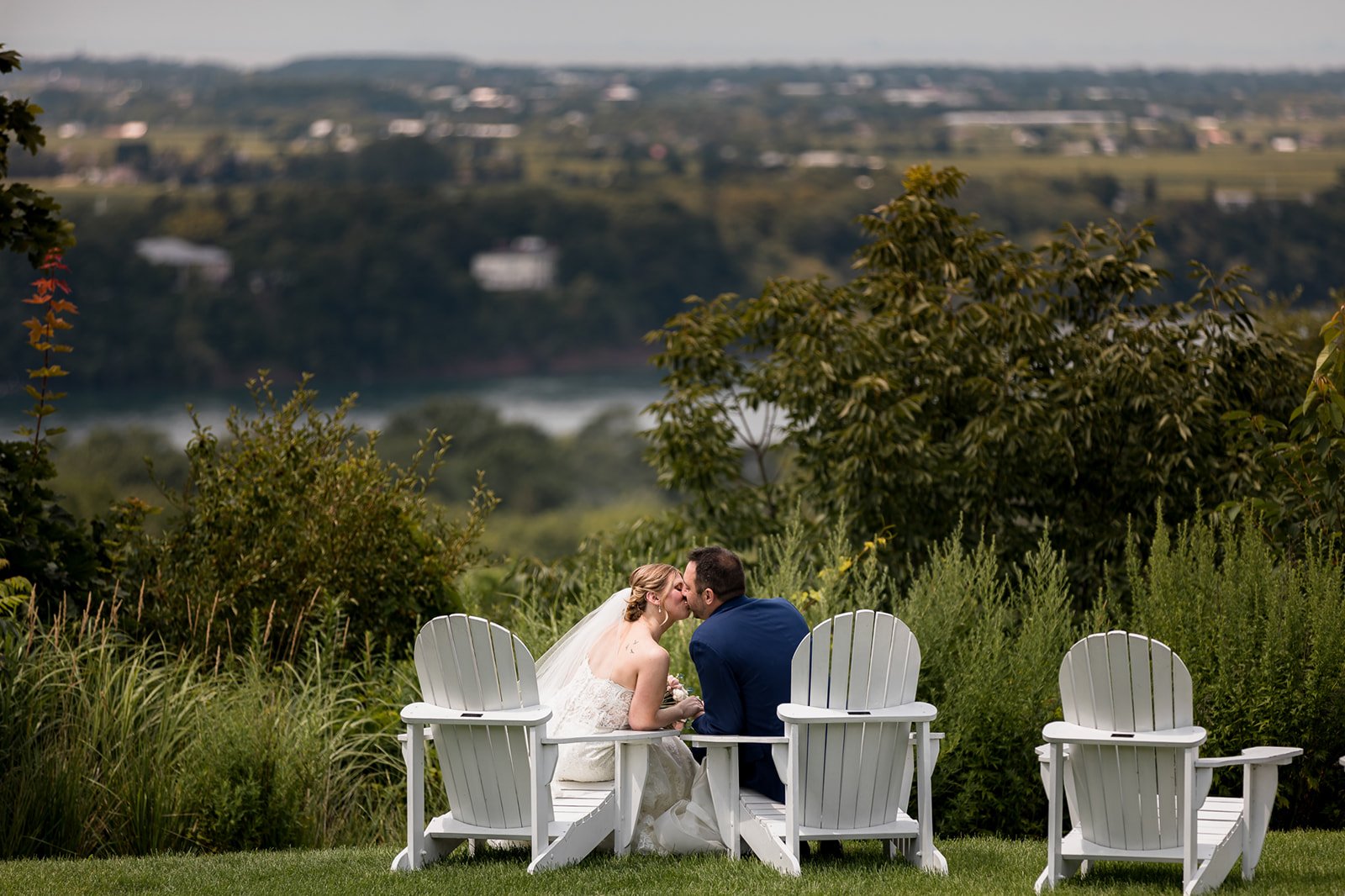 Lewiston-Wedding-Photography-Niagara-Falls-Country-Club-Bride-Groom