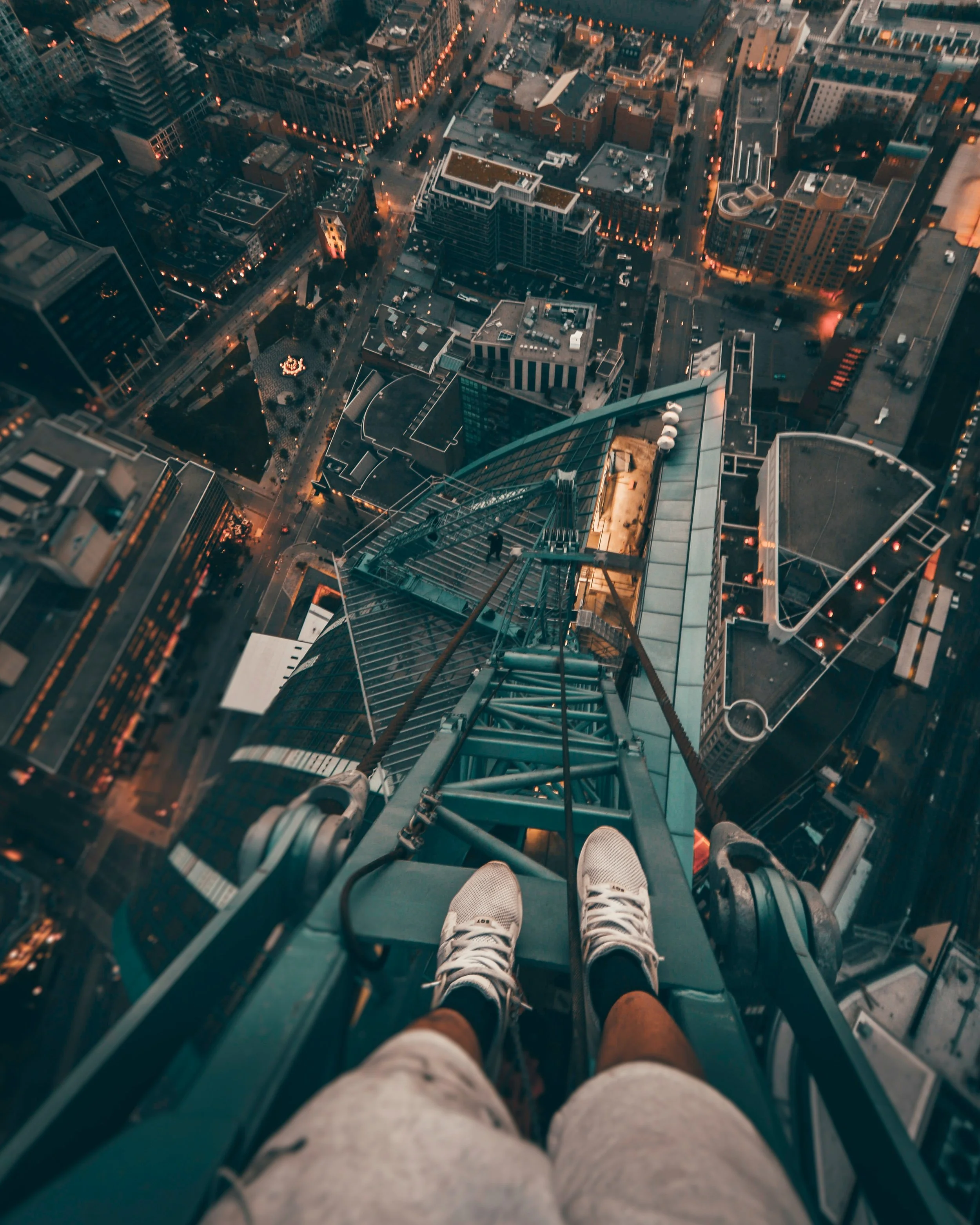 feet above a skyscraper