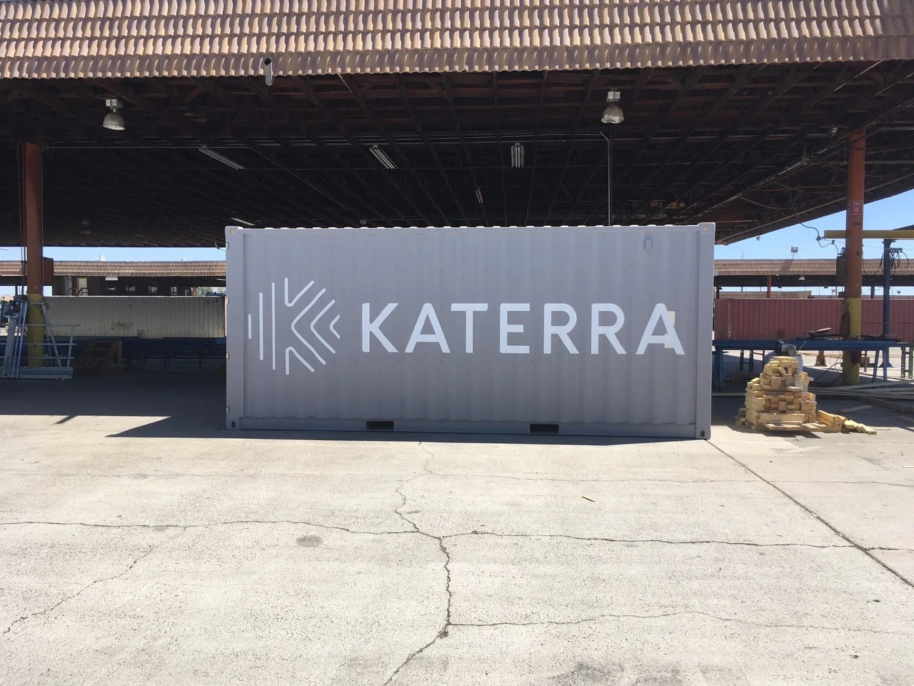 Vinyl Branding Installs 2