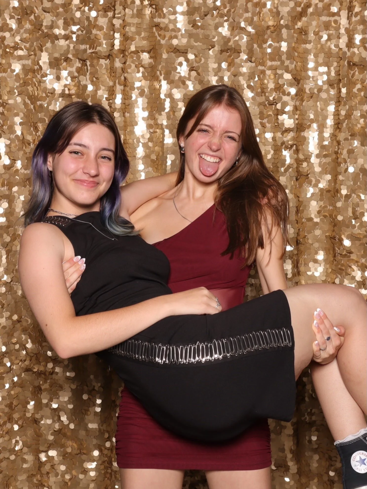 #Besties having fun #homecoming #2026 @cloudnine.photobooth_