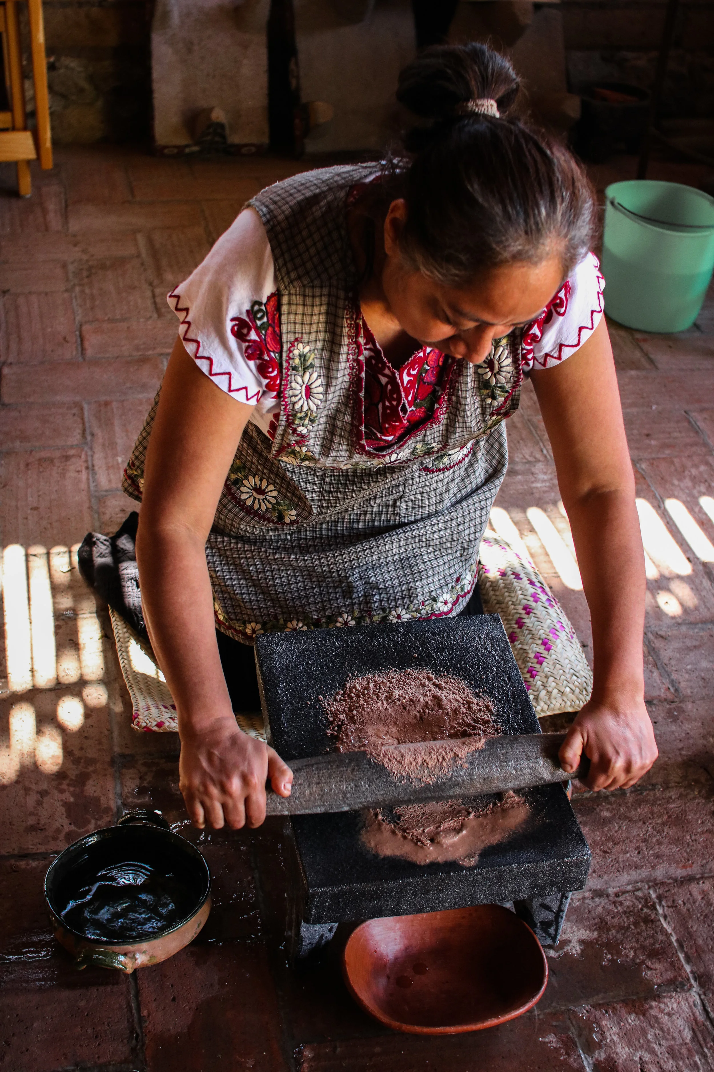 Carina Montano makingruby craig - green cocoa pod close up -48.jpg