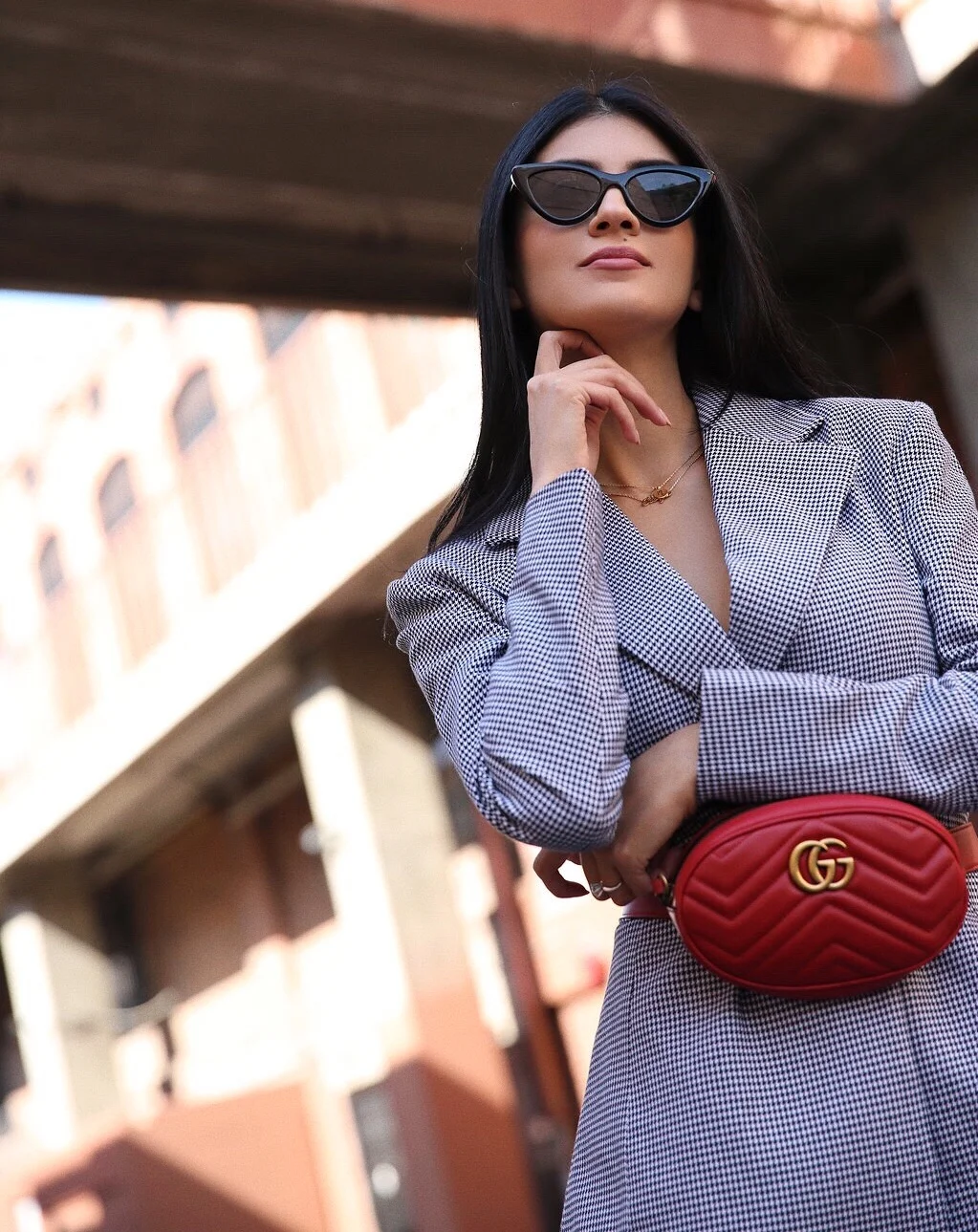 gucci fanny pack outfit