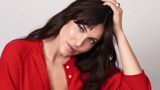 Scout Willis Signs With Elevate Entertainment