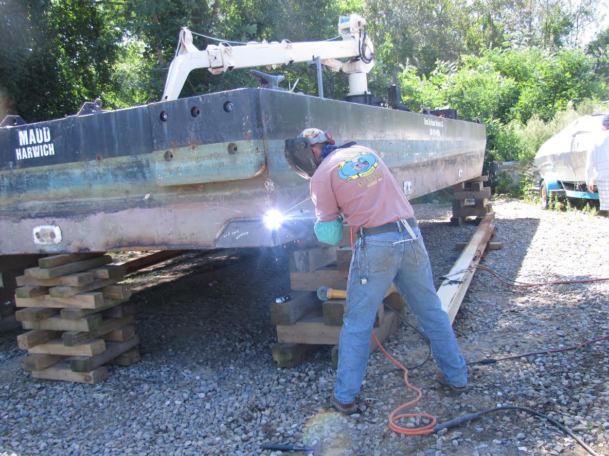 Barge Welding.jpg