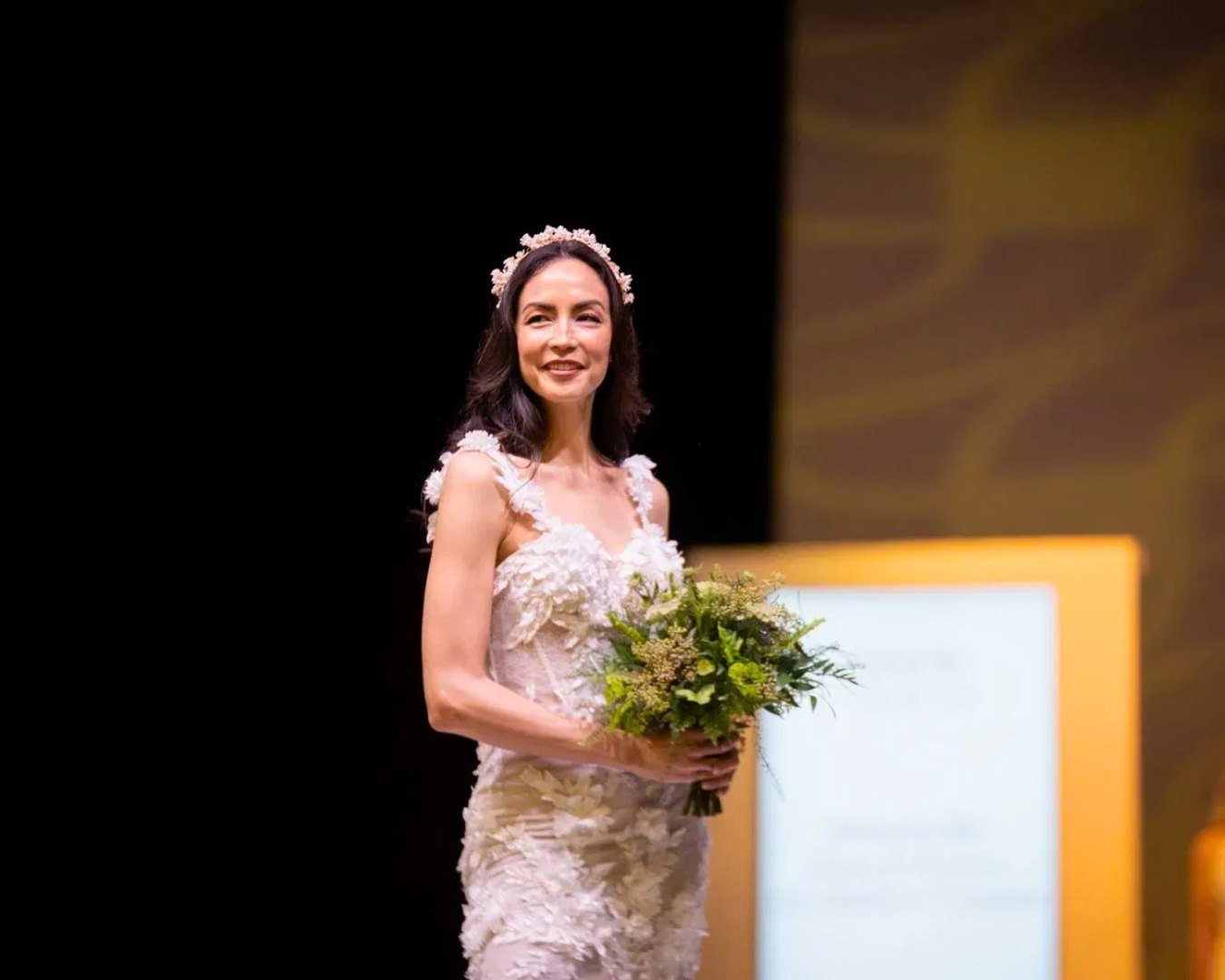 Big thanks to Elizabeth Crook from @seattlerefined for capturing the magic of our 2024 Seattle Wedding Show! 📸✨ Swipe to see some of our favorite fashion show images!