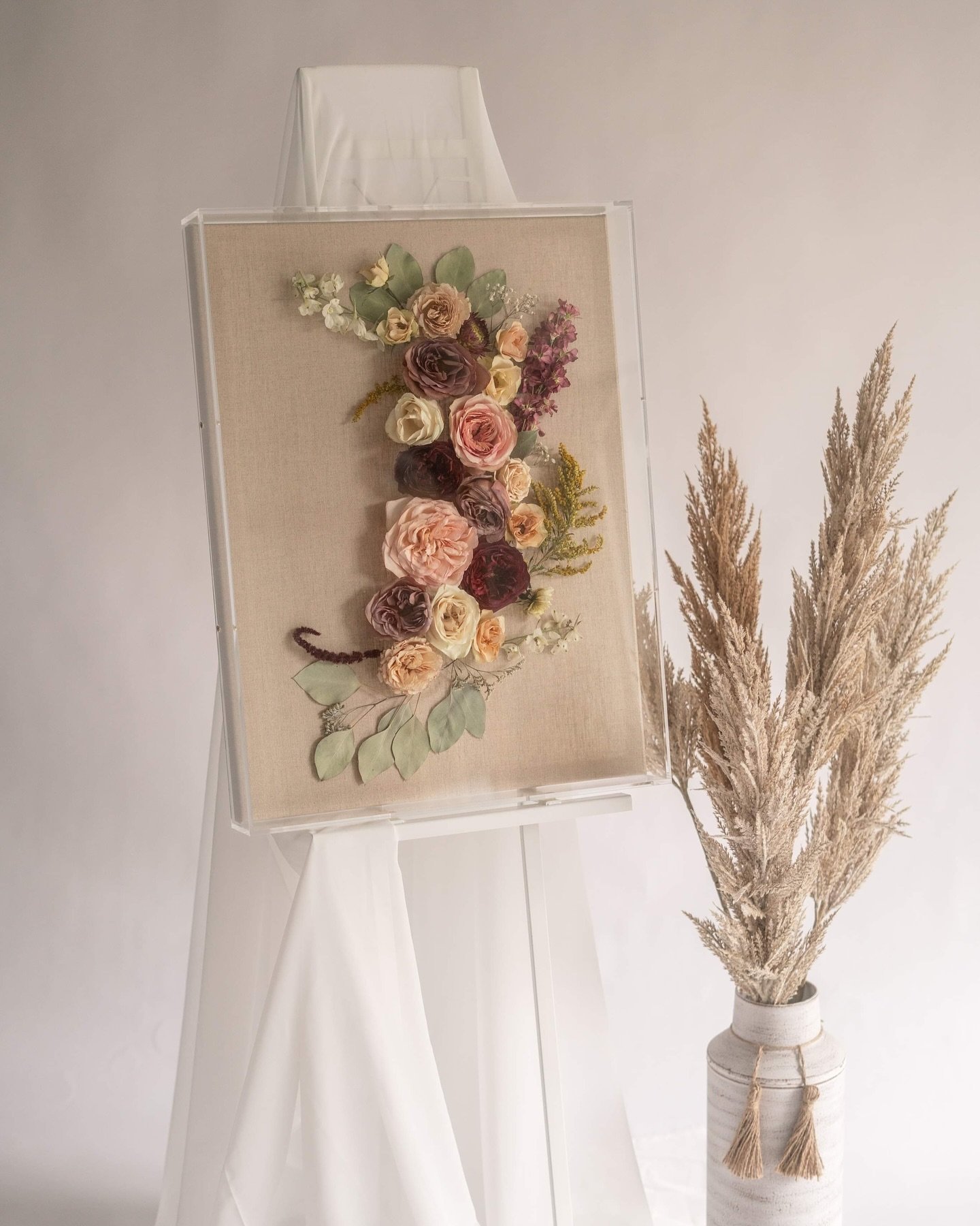 Capture the magic of your special day with Bloomed Gallery! 🌿💍 

Book your floral preservation by June 03, 2024, and take 15% off during their Memorial Day sale. Check out their page @BloomedGallery for more details!

#flowerpreservation #floralpre