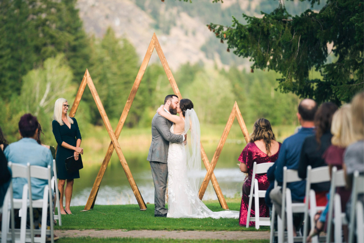 Freestone Inn Reception Space Wedding Venues - Eastern Washington — Seattle Wedding Show