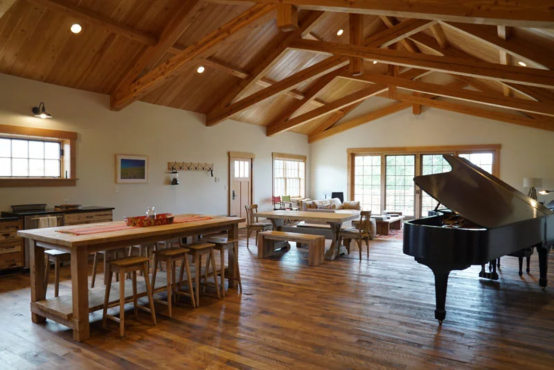 living room wihtout plastic.jpg