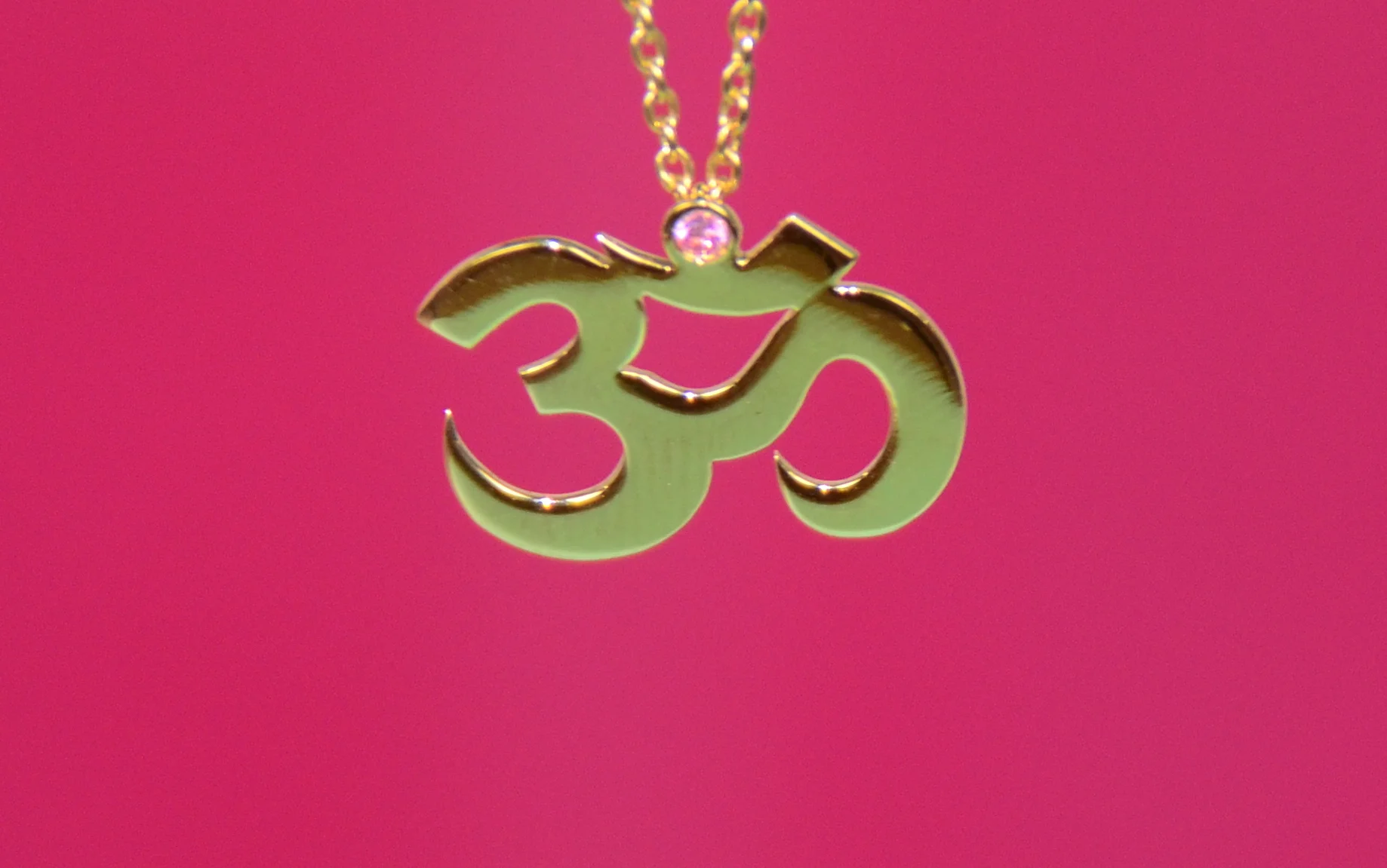 OM 18K Gold Necklace - Pink Sapphire