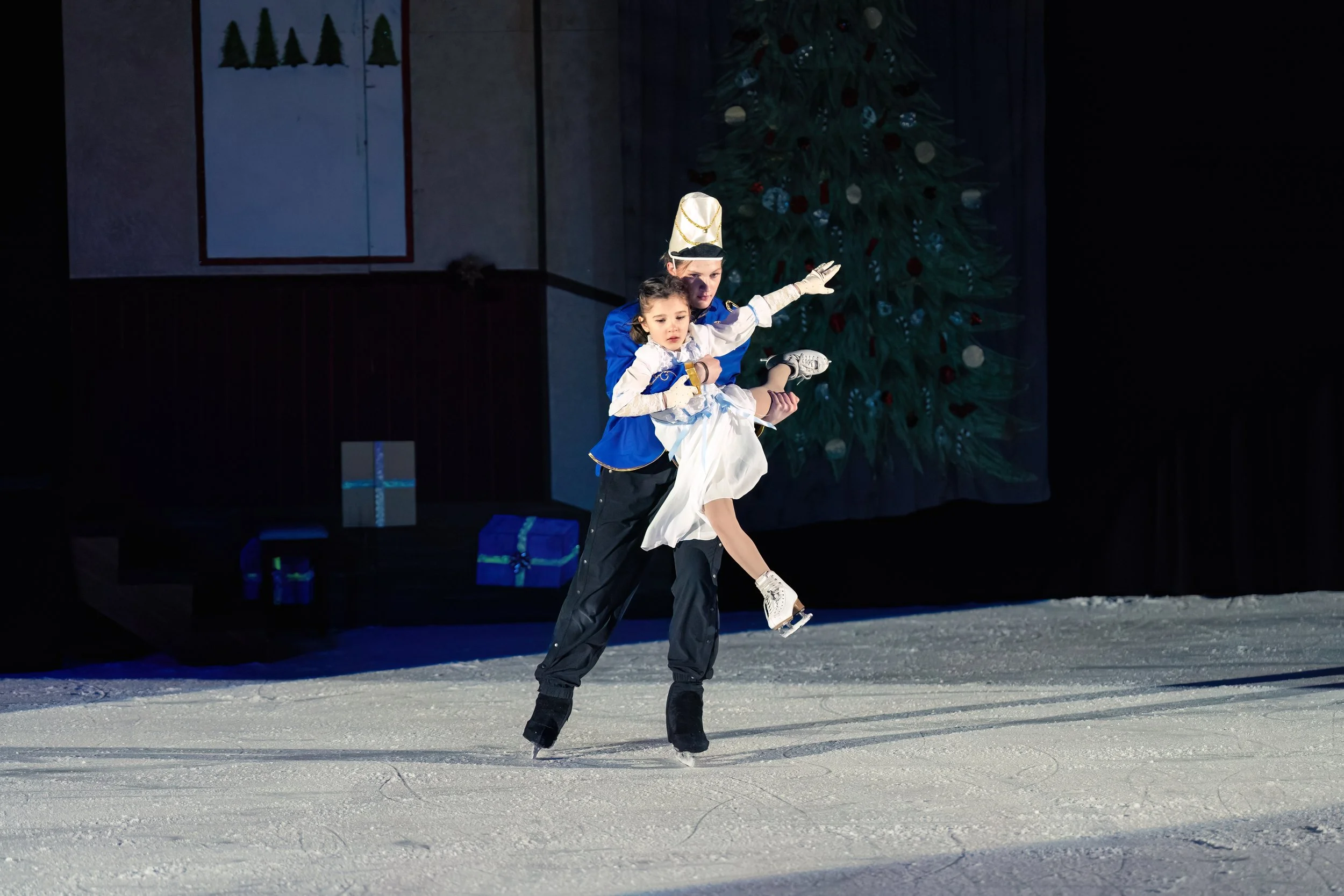 Nutcracker_Show_2025_251213_DSC05133-low-light.jpg