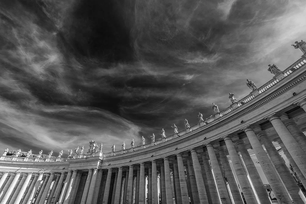 columnata-bernini-1-BWw.jpg