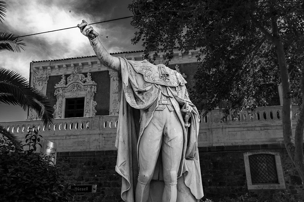 estatua-sin-cabeza-BWw.jpg