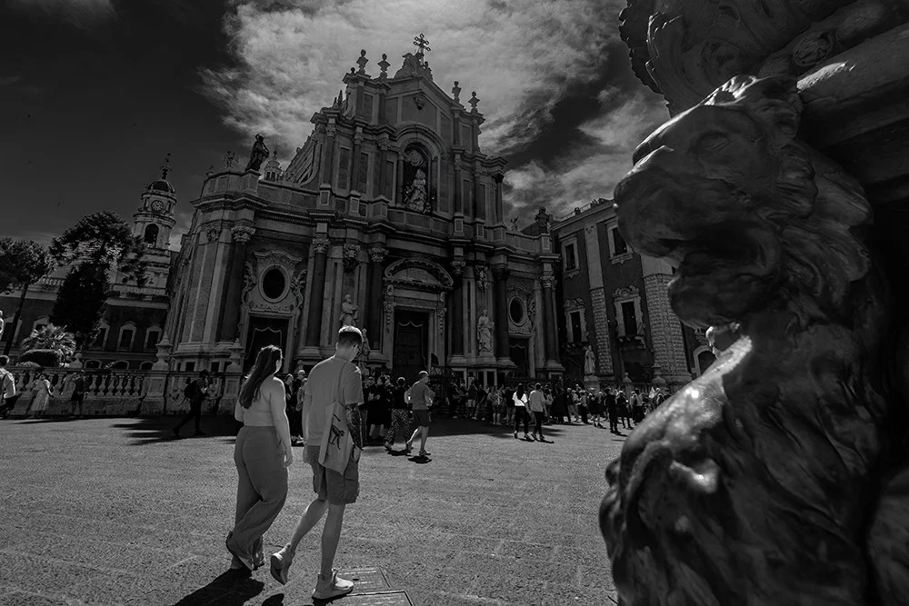 Catedral-catania-desde-la-plaza-BWw copy.jpg