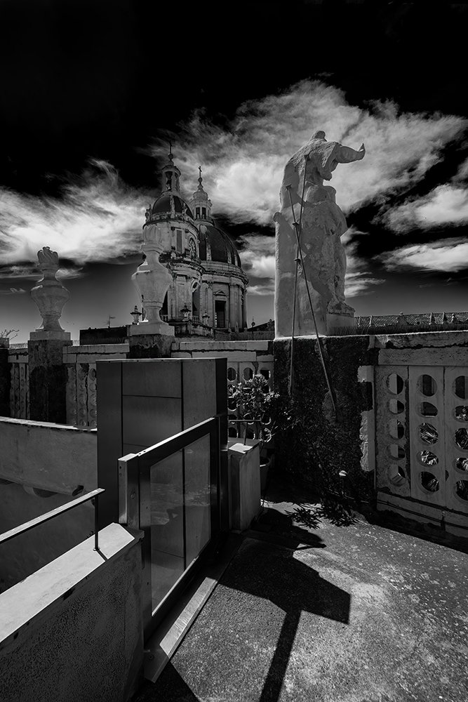 cupula-catedral-desde-badia-santa-agata-catania-BWw.jpg