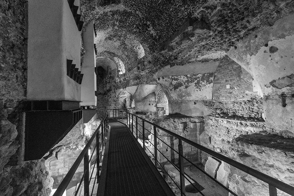 debajo-de-teatro-romano-catania-BWw copy.jpg