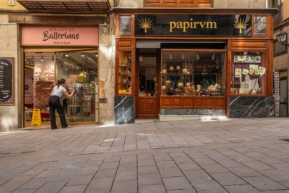 tienda-papirum-barcelonaW copy.jpg