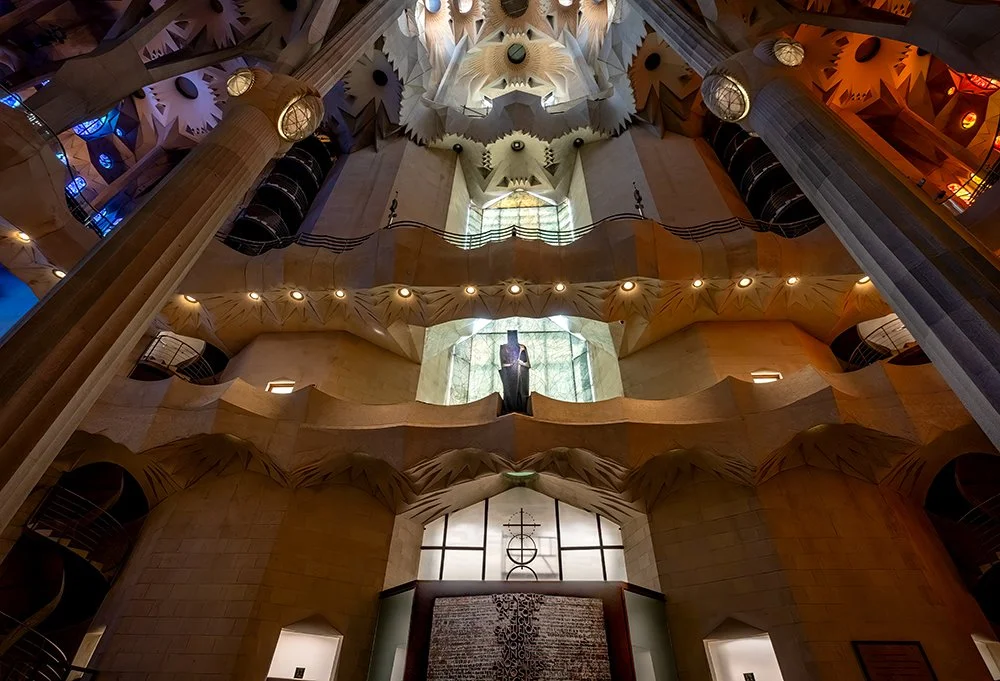 Sagrada-Familia-arriba-de-puertaW.jpg
