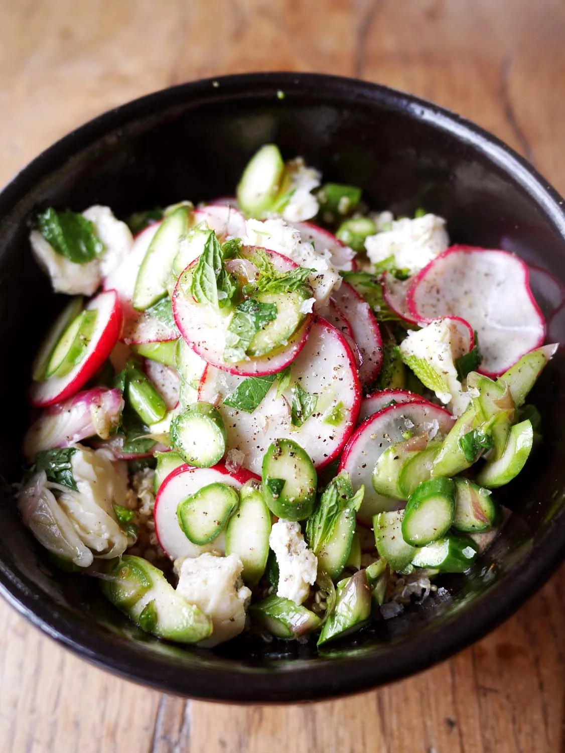 spring-salad-with-radishes-asparagus-and-scallions.jpg
