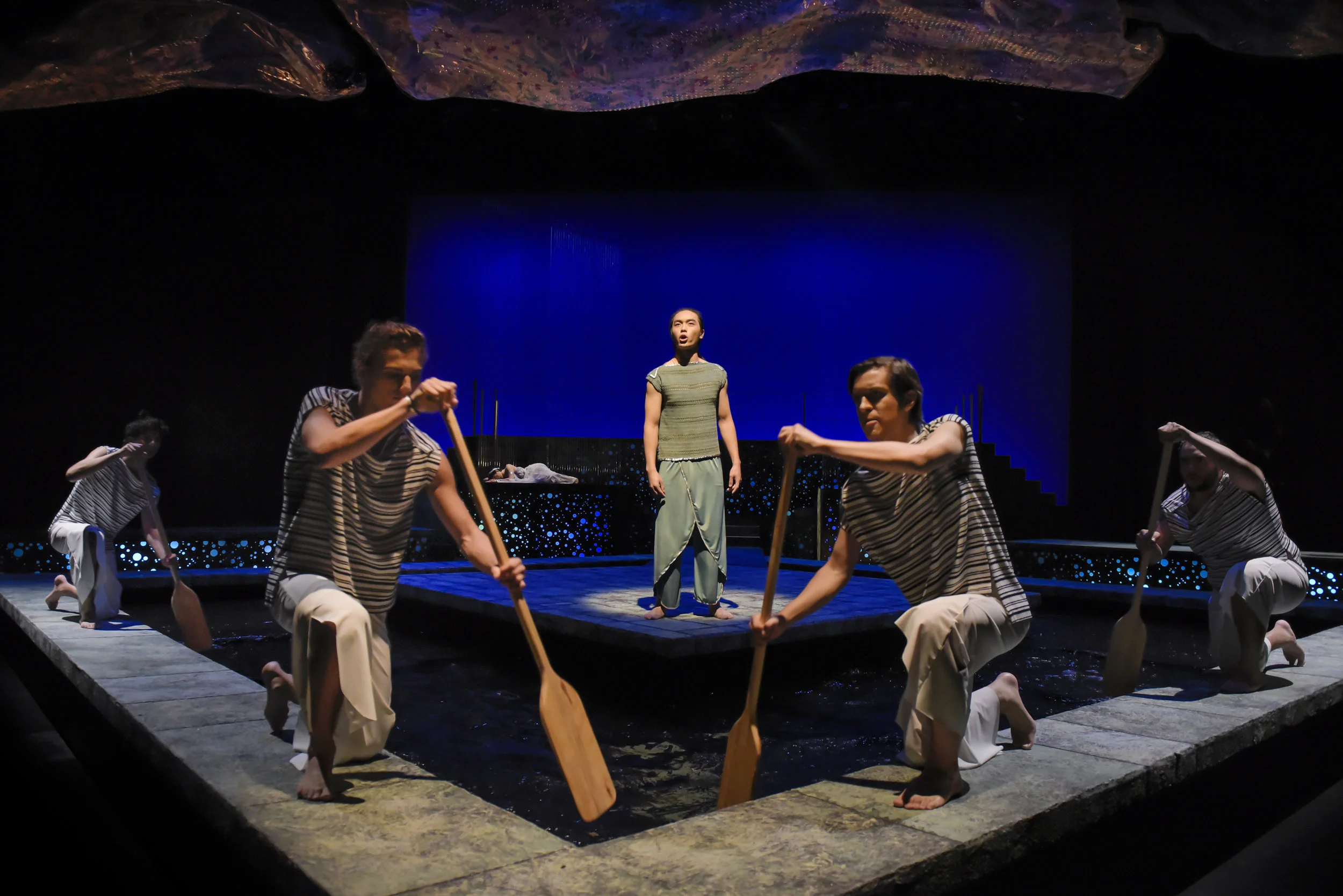 Ceyx (Tri Le) makes a sea voyage, leaving behind his queen Alcyone. Photos: Alessandra Mello