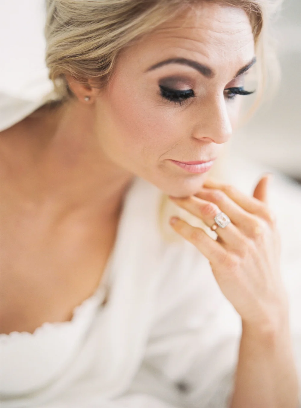 00034- Firgrove Bridal Boudoir_.jpg