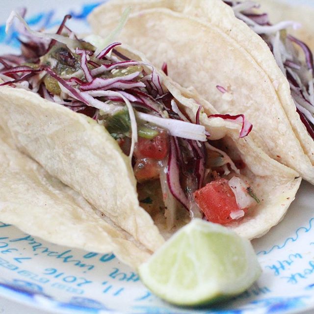 Taco dirty to me 😝
&bull;
&bull;
&bull;
#tacos #tacotuesday #mexicanfood #tacosarelife #tacotonguetuesday #tacolover #tacolove #tacoporn #foodporn #nomnom #homemade #cookingisfun #contentcreator #influencer #lifestyleblogger #foodie #foodwriter #foo