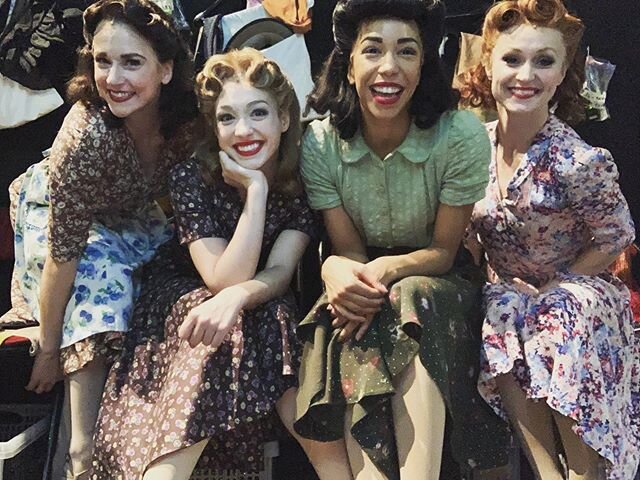 Missing some of my gondola gal pals. Low quality photos, high quality people.
.
.
.
#anamericaninparis #paris #france #theatreduchatelet #musicaltheatre #friends #gals #loveyou #dance #missingyou #grateful #funtimes #goodmemories