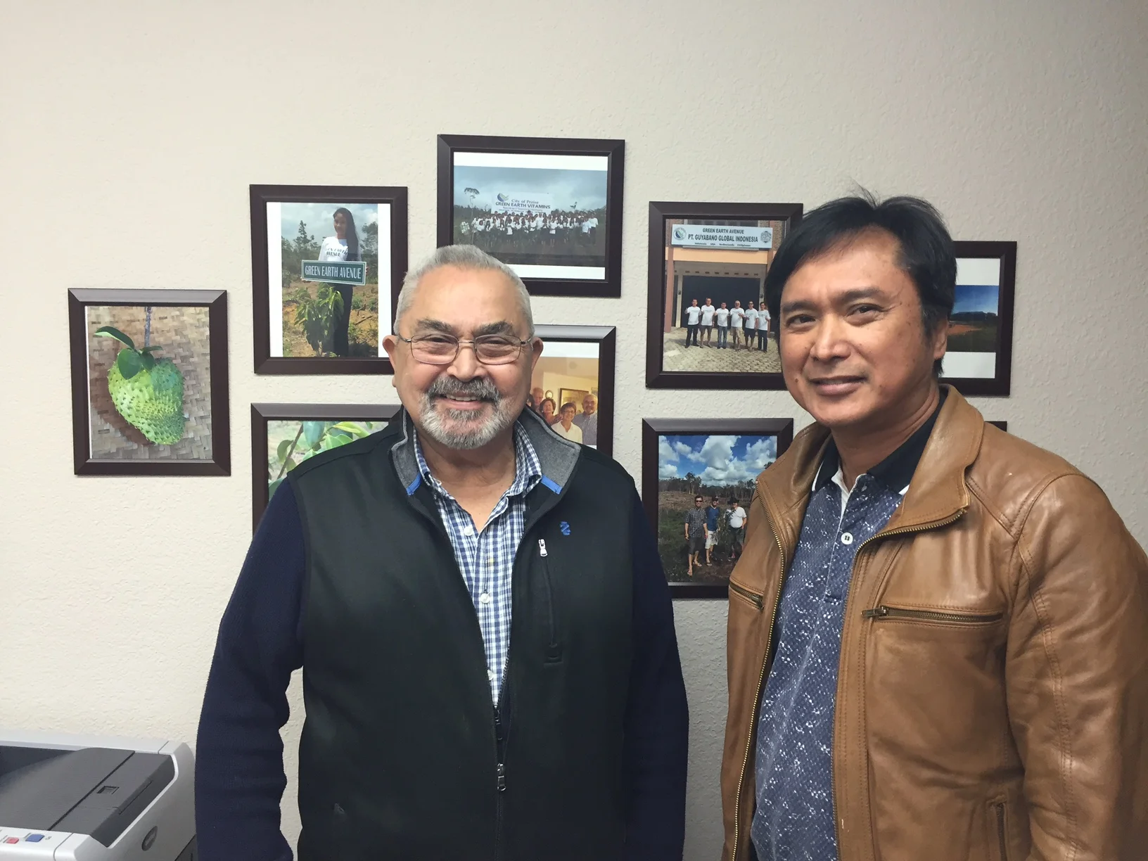             Pastor Lody de Ridder with Dario Sunga, MD,                      Co-founder and President of City of Praise Cancer           &n…