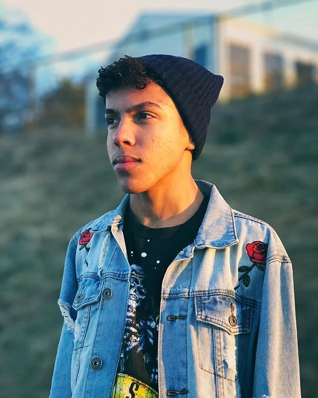 throwback to some of my favorite portraits I&rsquo;ve taken on my phone (using portrait mode) with some of my really good friends ❤️ @iamangel68 @andrewyalo_ @ns_videoedits #goodolddays #iphoneography #portraitmode #goldenhour #bokeh #deliciousness