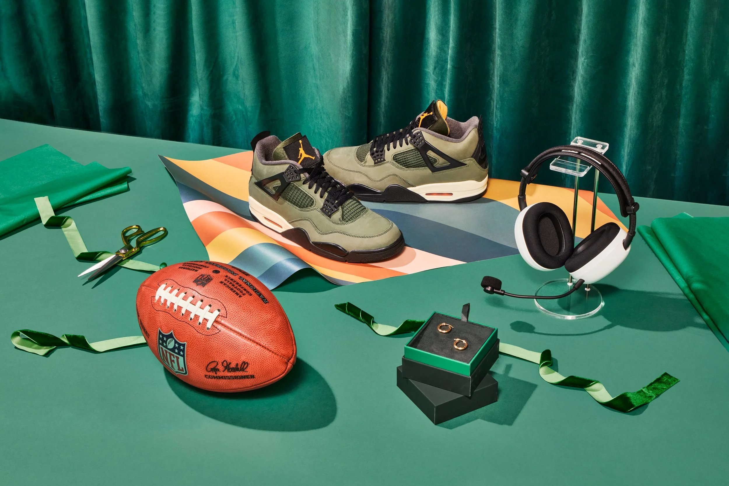 102725_MorningBrewGiftGuide0198 1.jpg