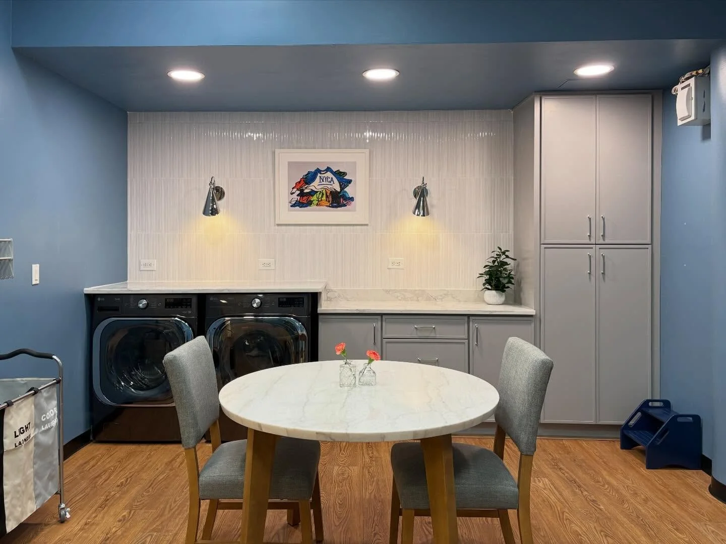 After ➡️ Before: Laundry Area in the Life Skills classroom designed for NYC Autism Charter School East Harlem 🫧💧👚 Project made possible thanks to @thenyjl Community Improvement Project Committee