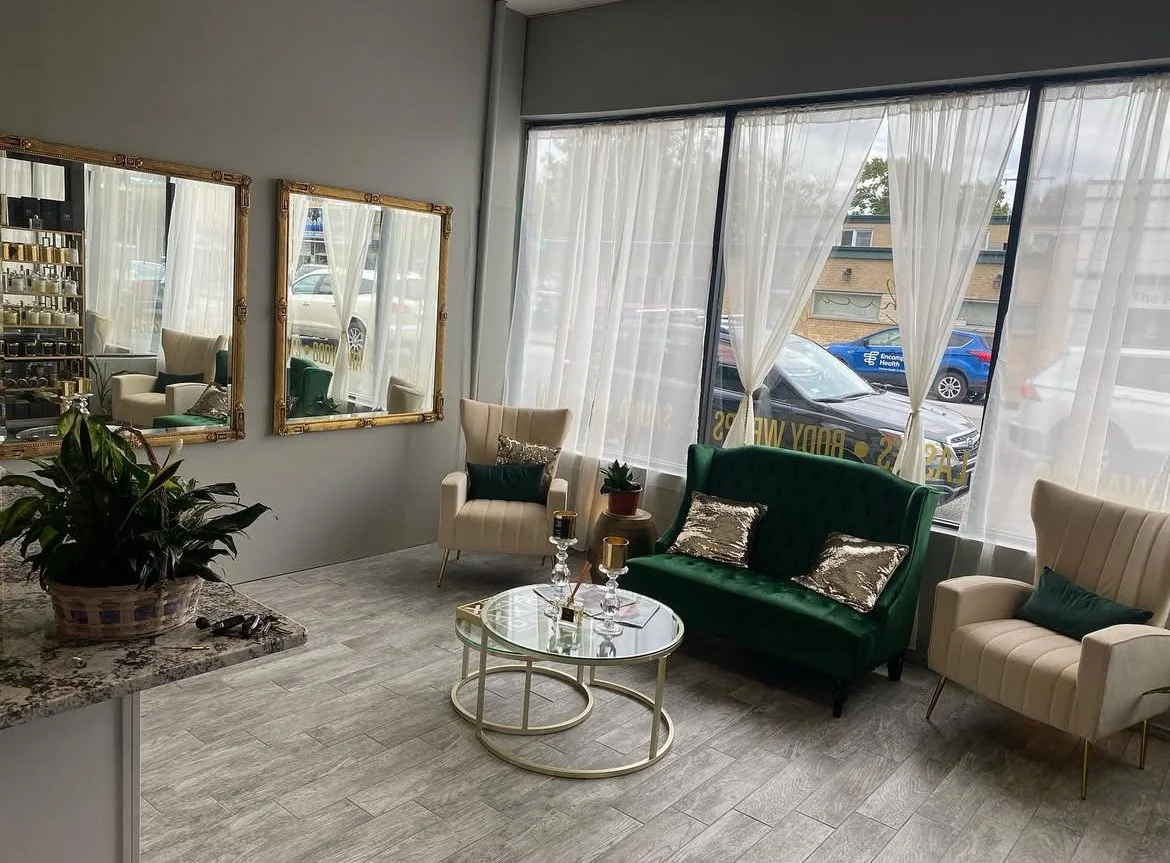  CHICAGO’S BEAUTY BOUTIQUE