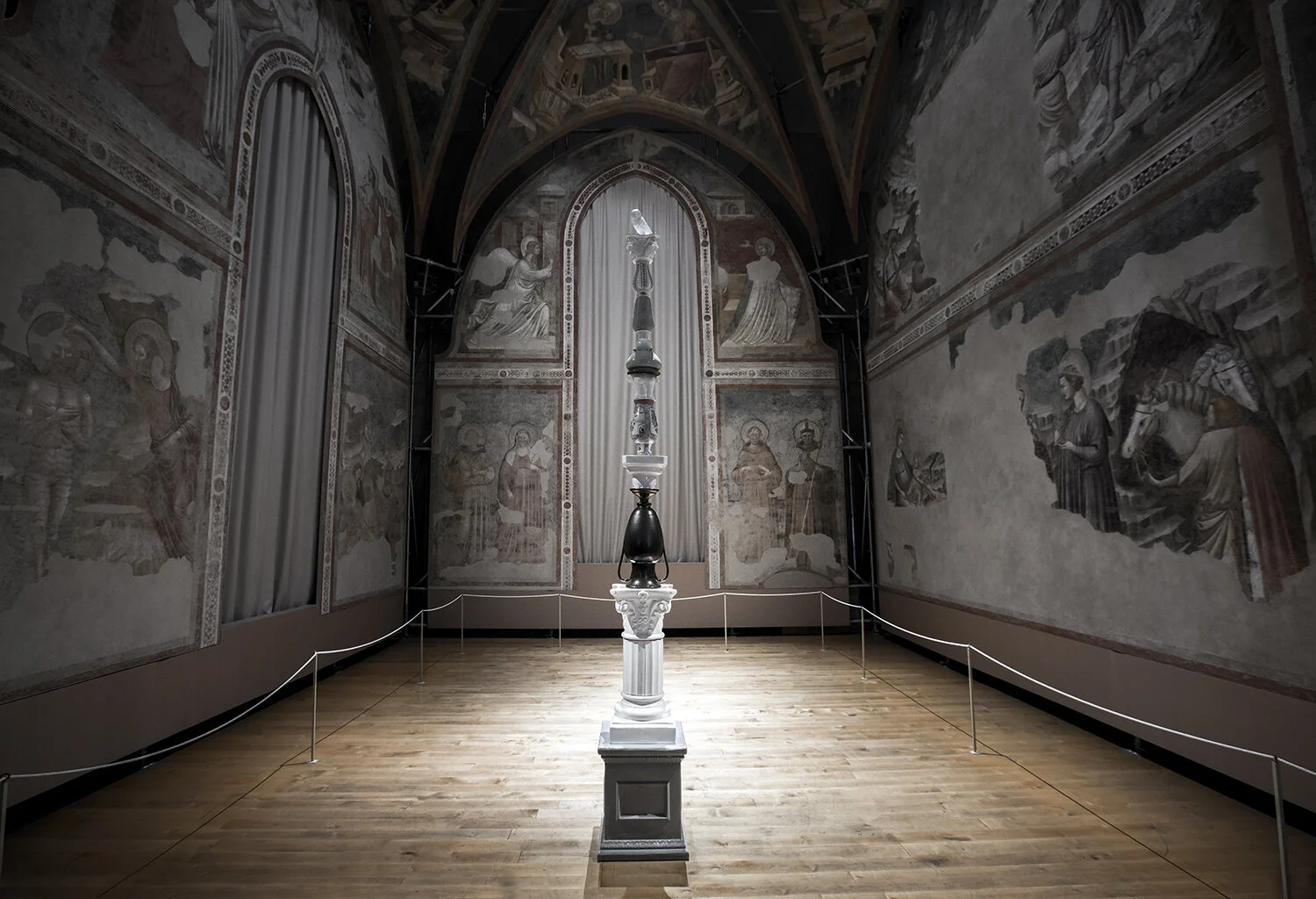  Fotografie per Catalogo monografico "Lacrimae Rerum" su Luca Freschi (Danilo Montanari Editore) 