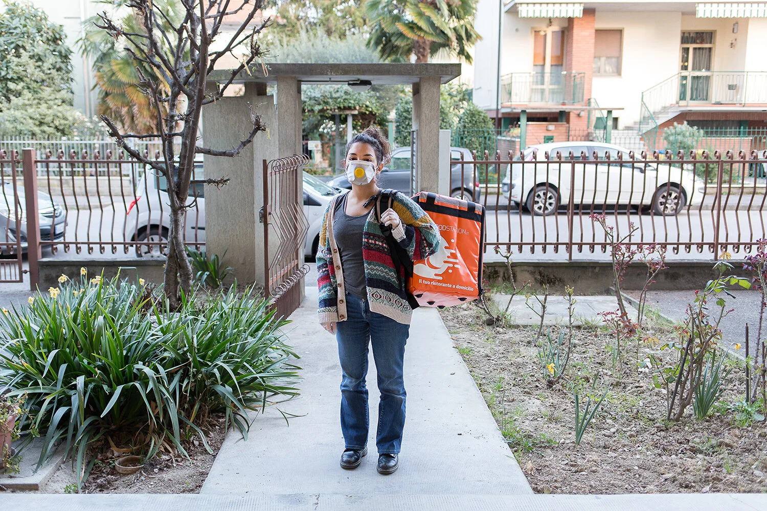 Beatrice, 20. "FoodStation" rider, Forlì, 22/03/2020. [A written interview is available] 